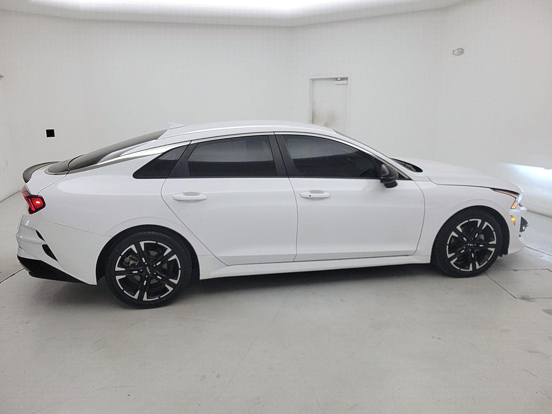 Thumbnail: 2023 Kia K5 - 4