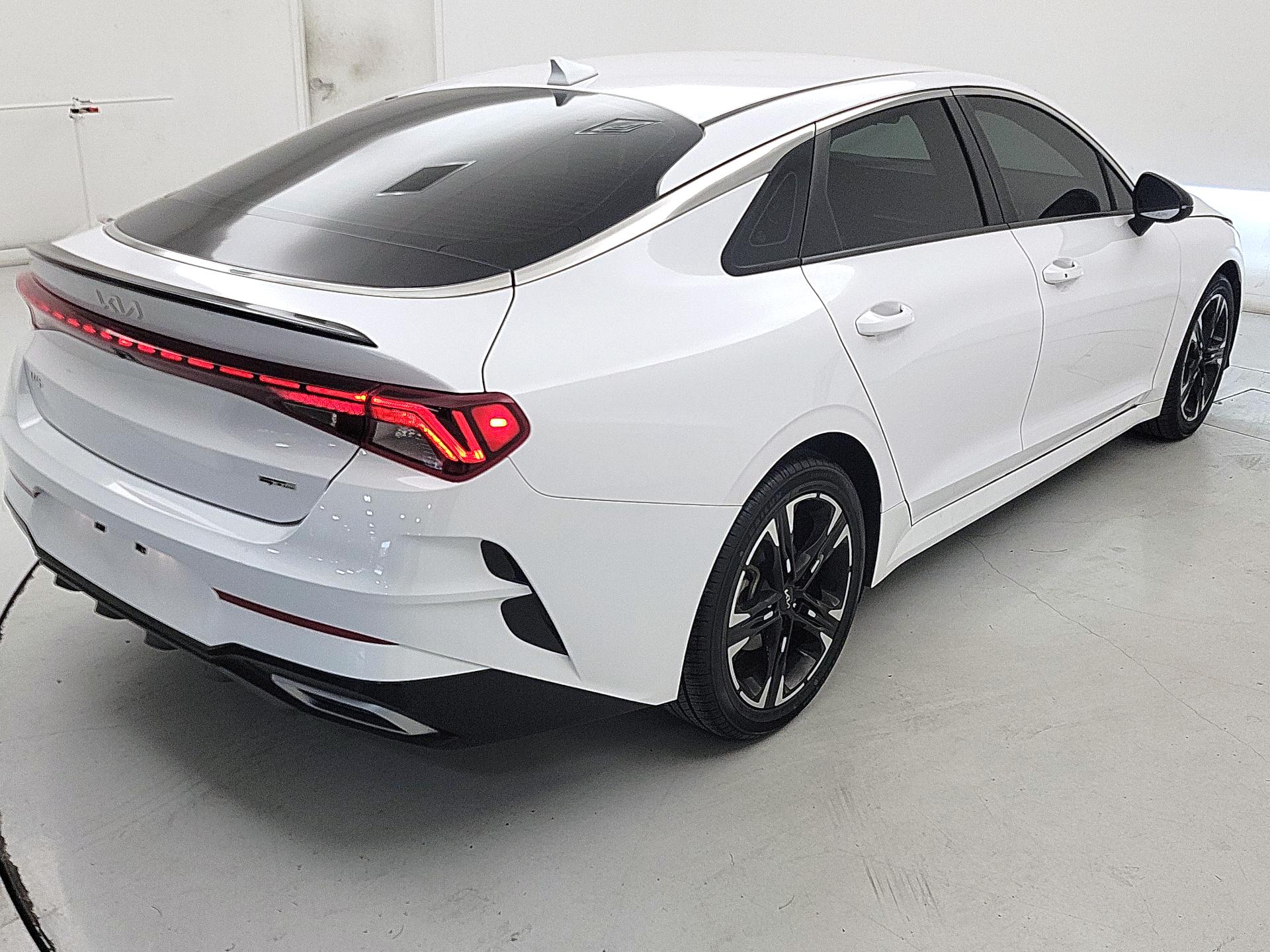 Thumbnail: 2023 Kia K5 - 5