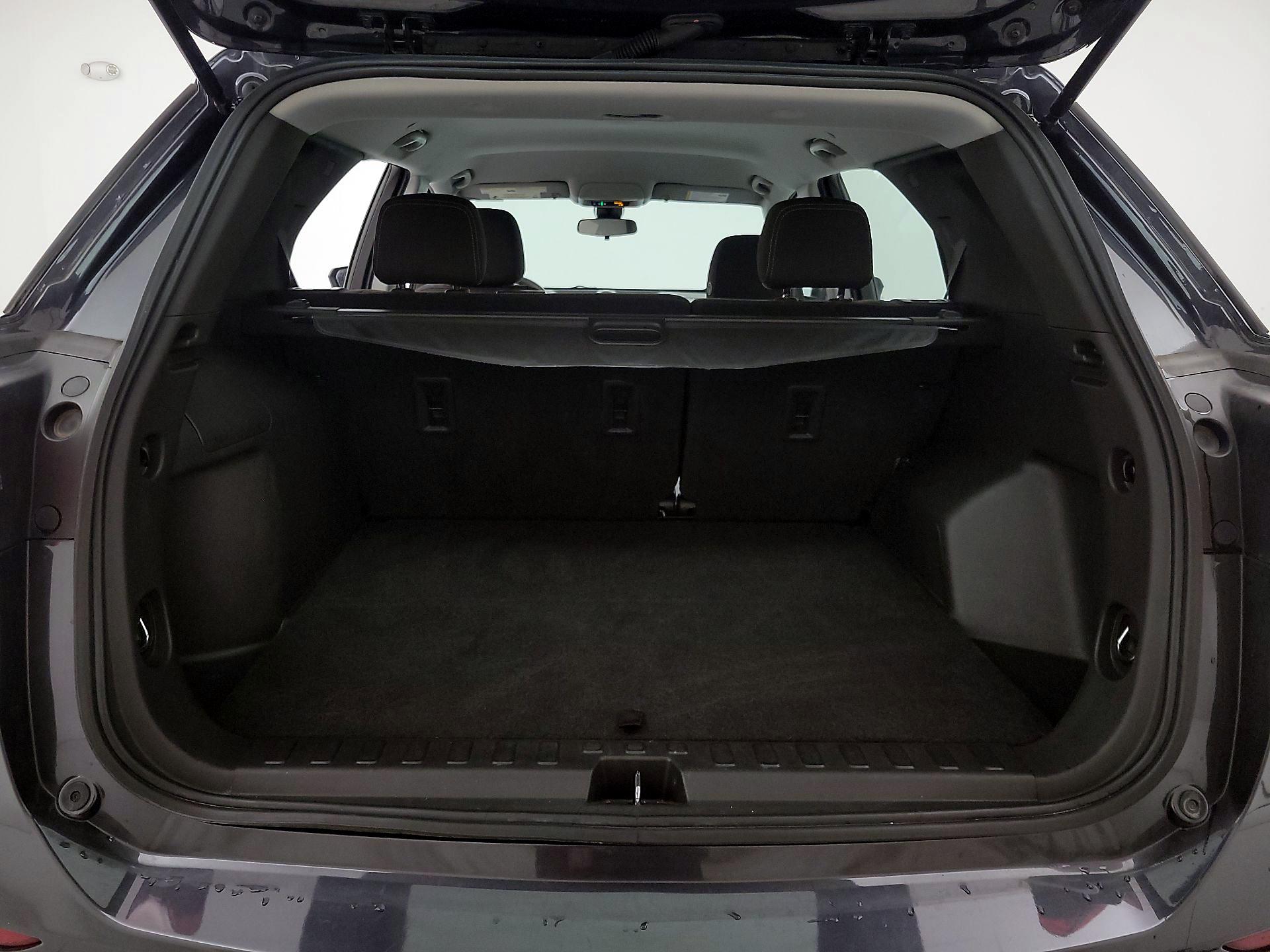 Thumbnail: 2022 Chevrolet Equinox - 18