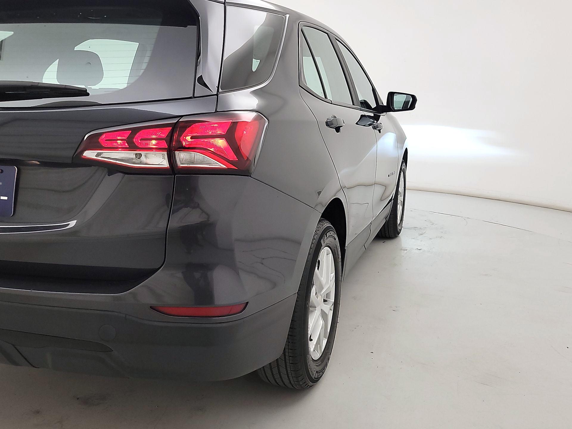 Thumbnail: 2022 Chevrolet Equinox - 5