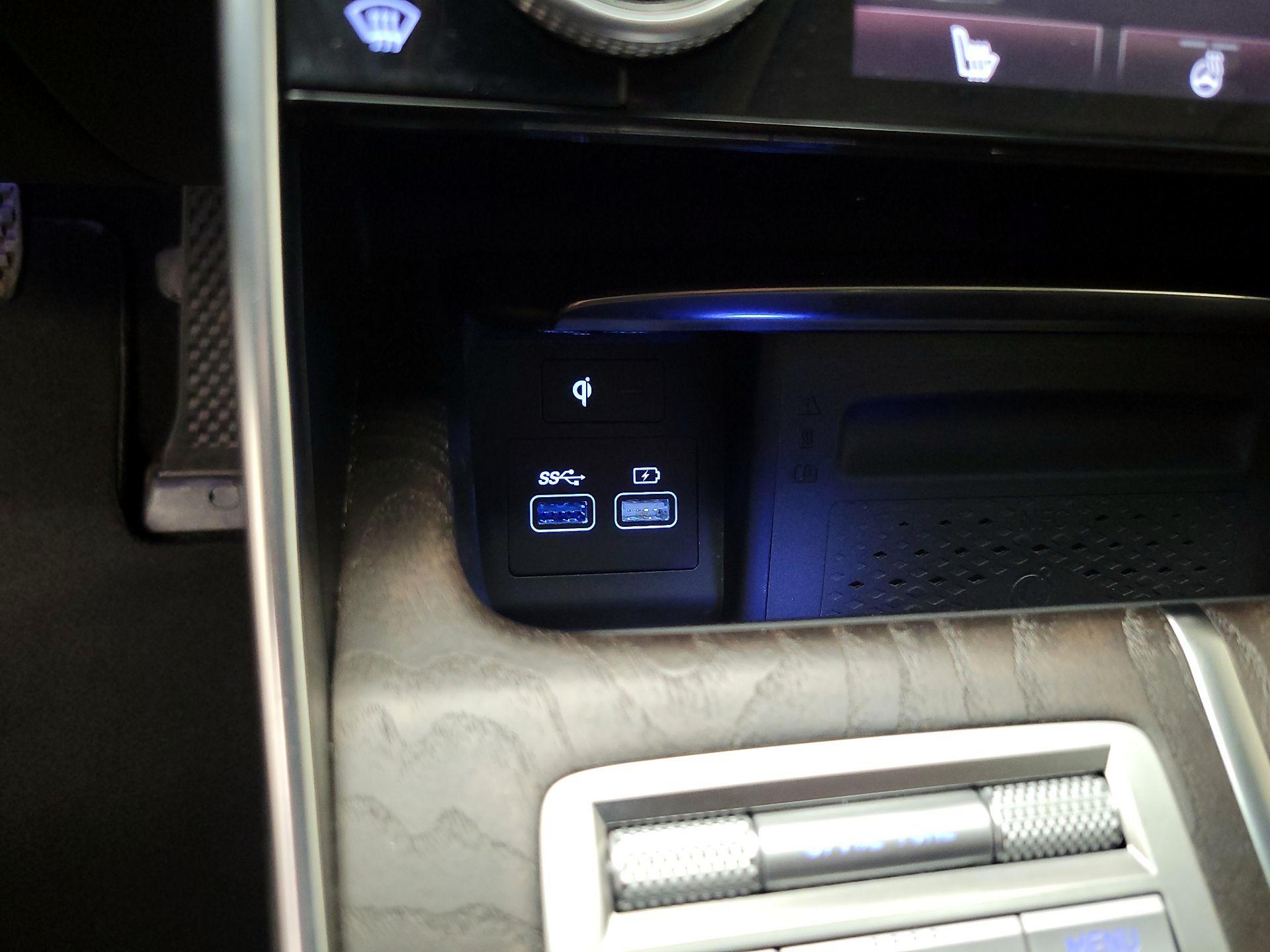 Thumbnail: 2024 Genesis GV80 - 19