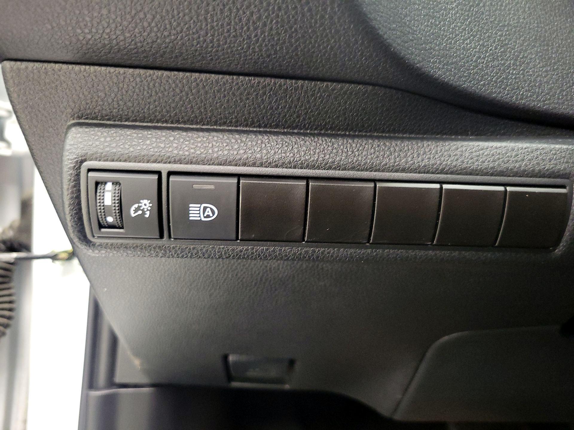 Thumbnail: 2024 Toyota Corolla - 13