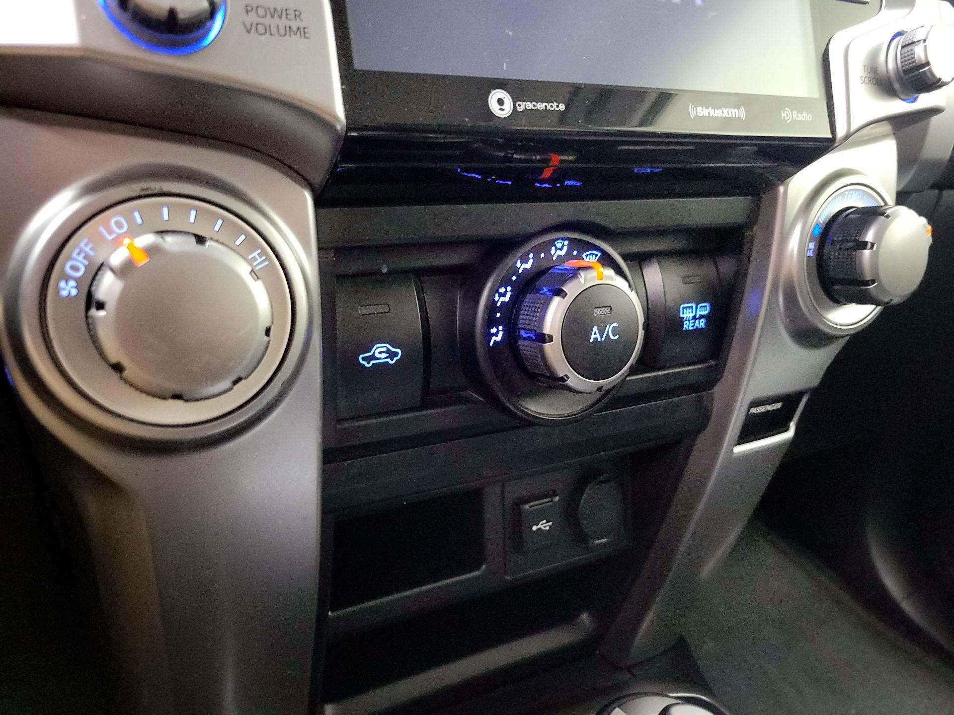 Thumbnail: 2023 Toyota 4Runner - 17