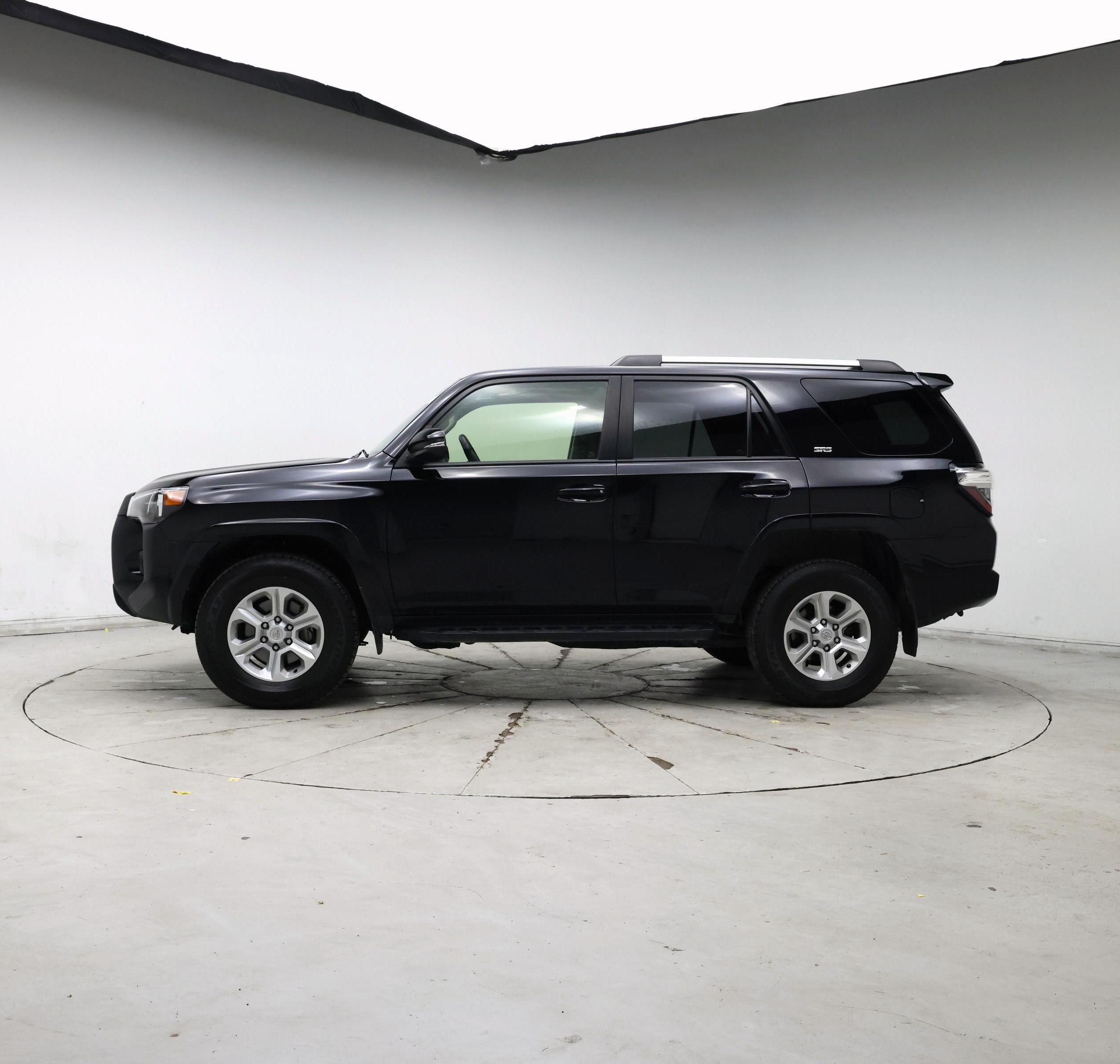 Thumbnail: 2023 Toyota 4Runner - 3