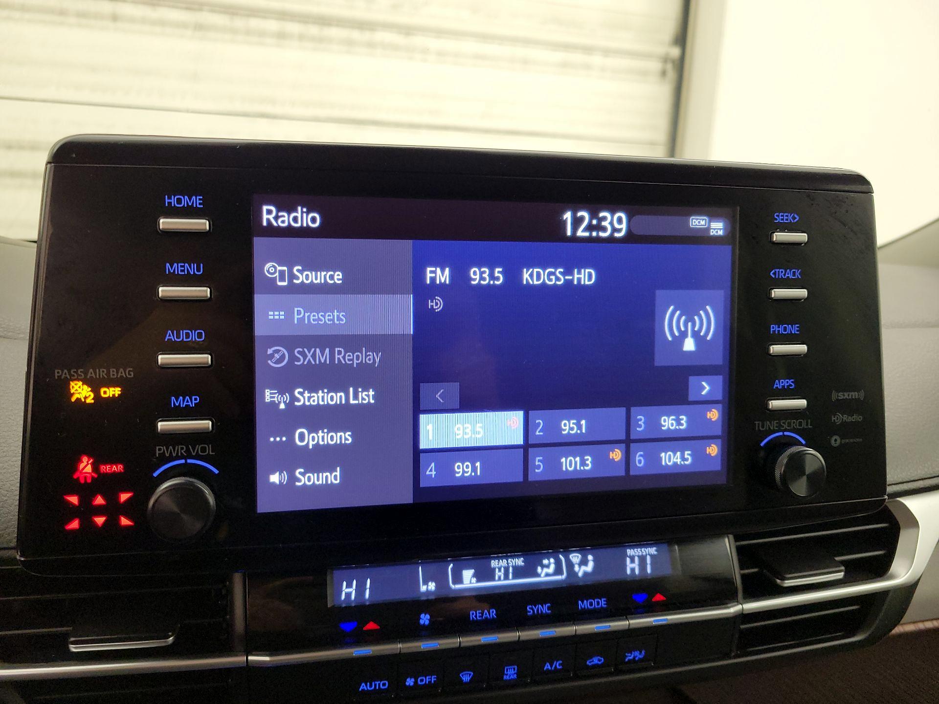 Thumbnail: 2024 Toyota Sienna - 13