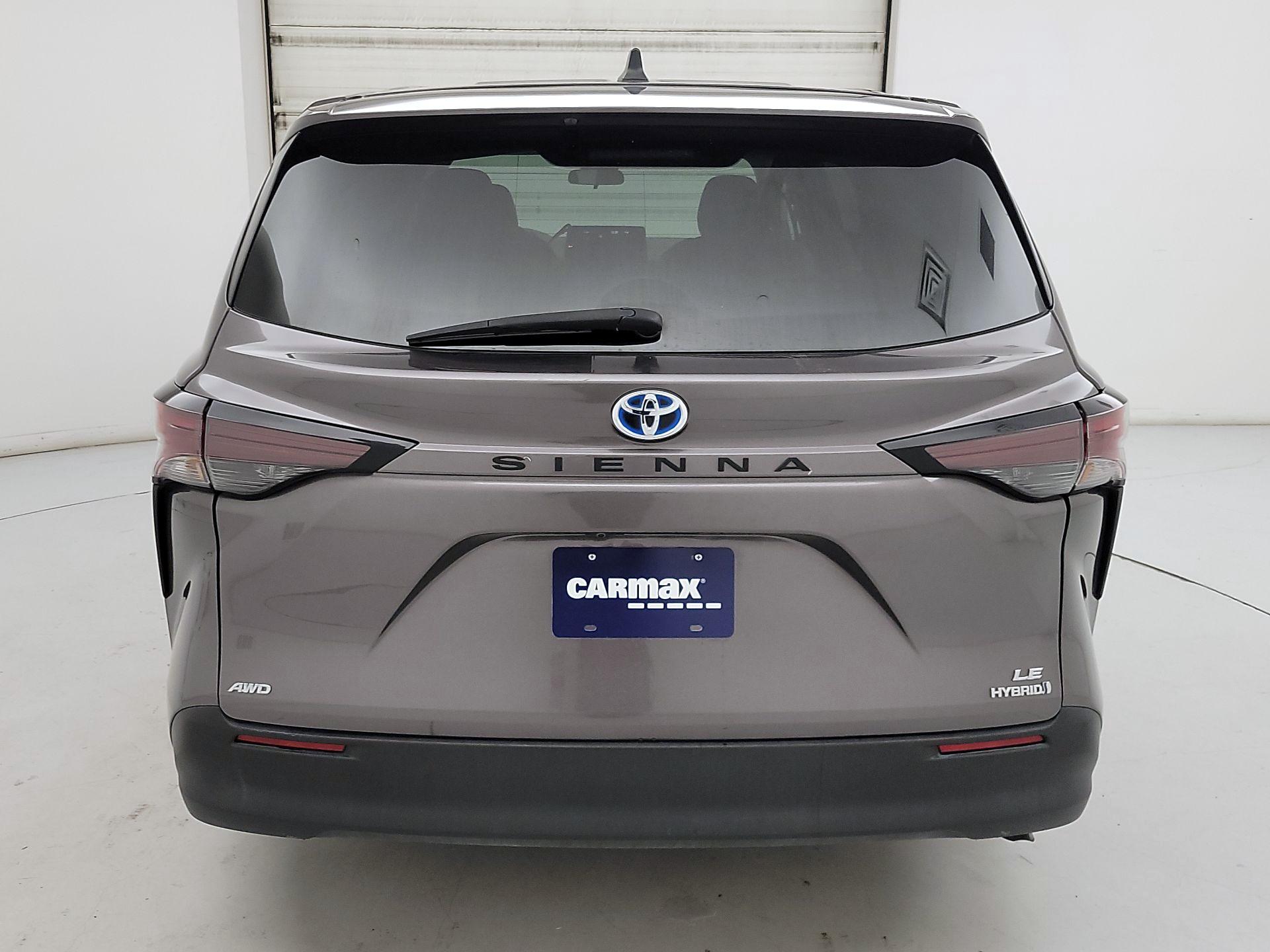 Thumbnail: 2024 Toyota Sienna - 6