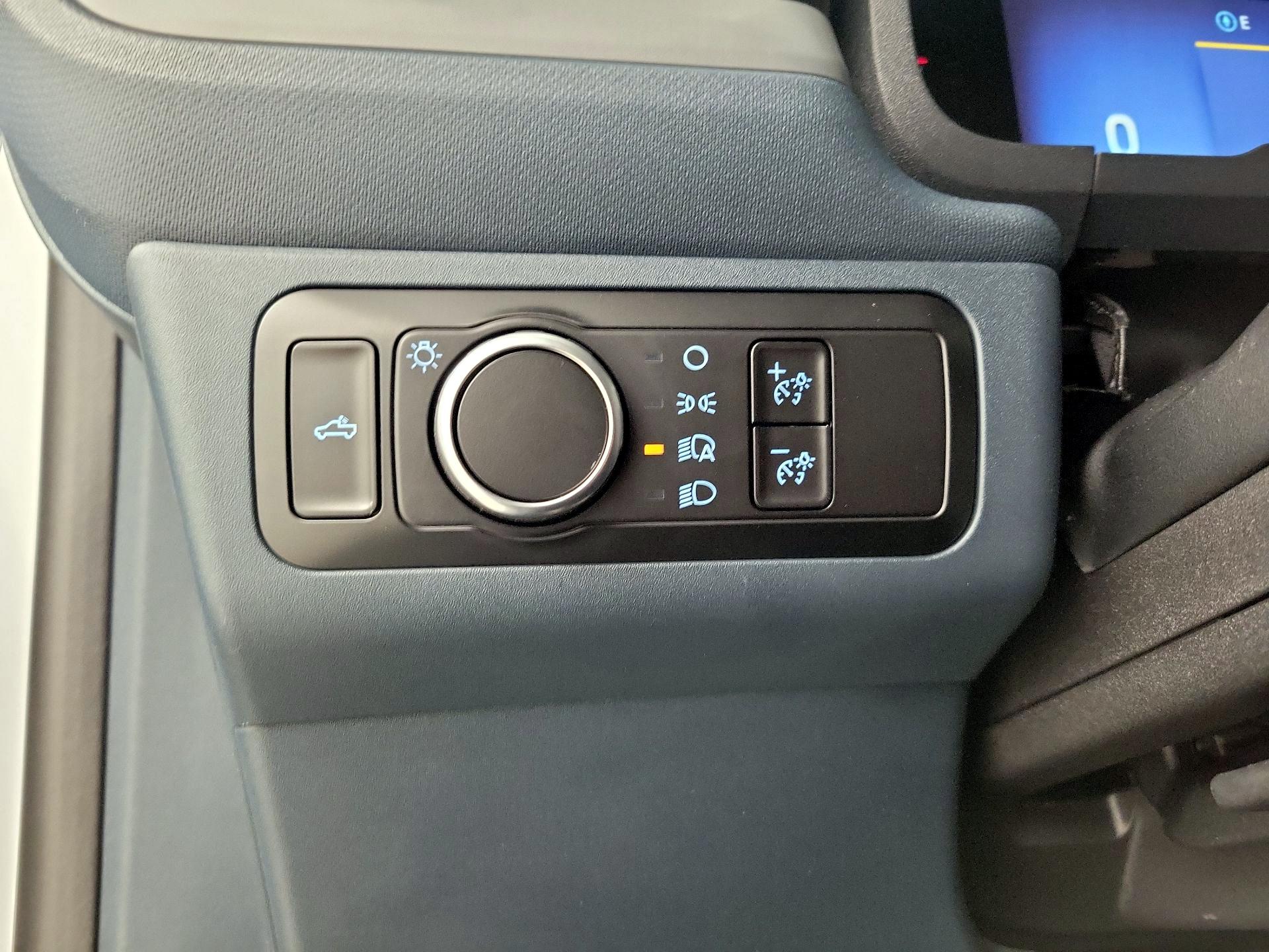 Thumbnail: 2025 Ford Maverick - 13