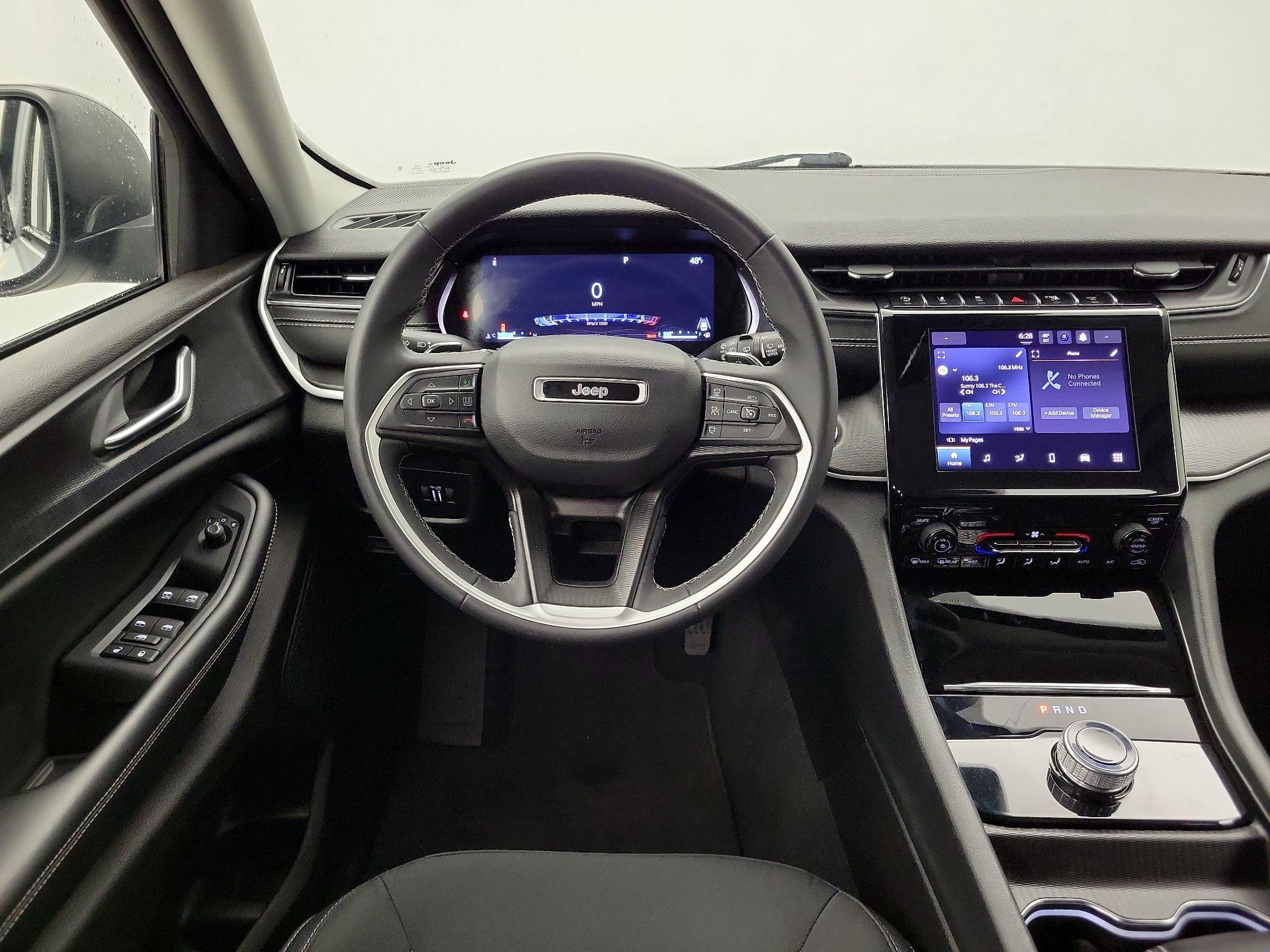 Thumbnail: 2023 Jeep Grand Cherokee - 10