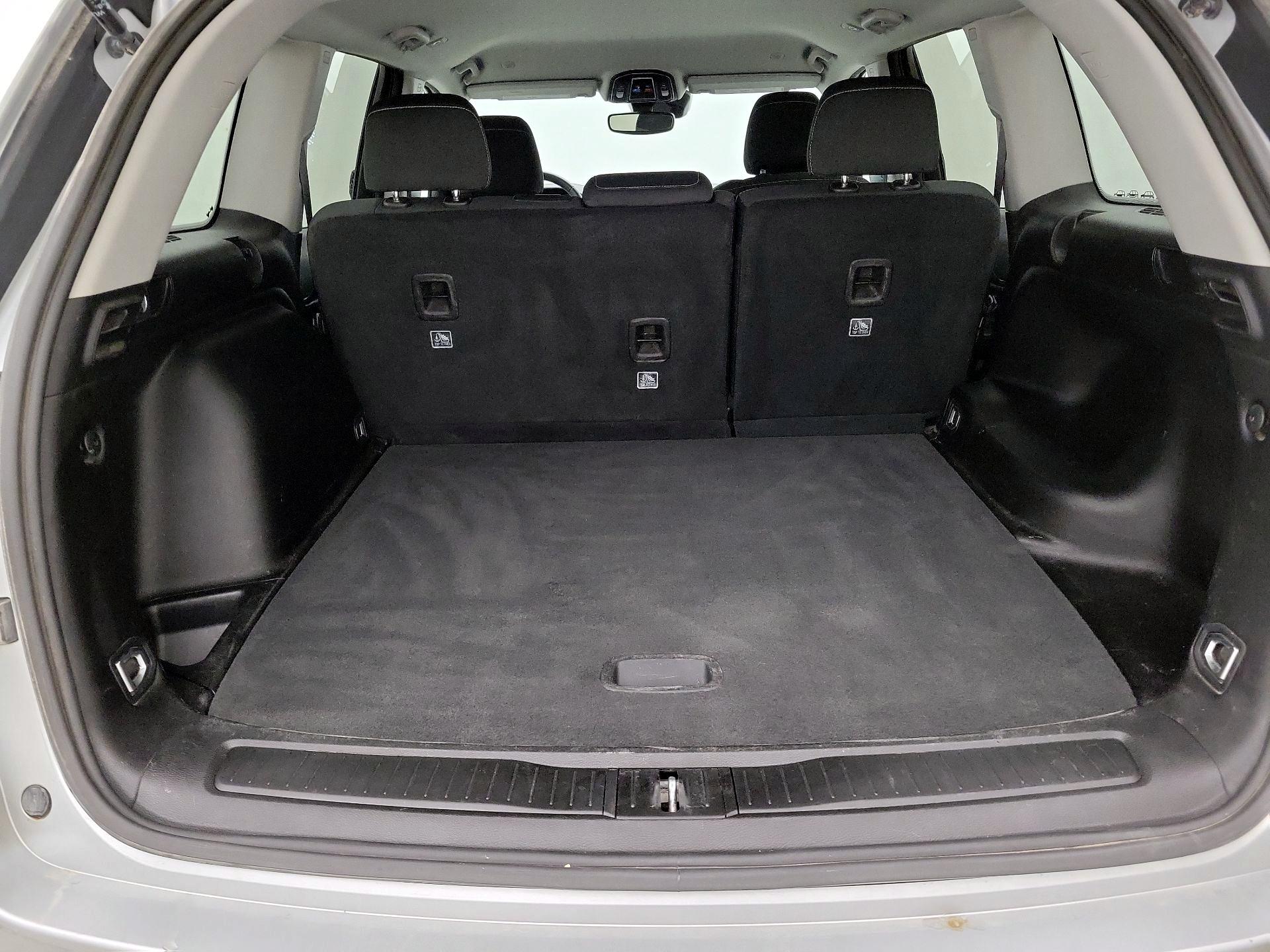 Thumbnail: 2023 Jeep Grand Cherokee - 20