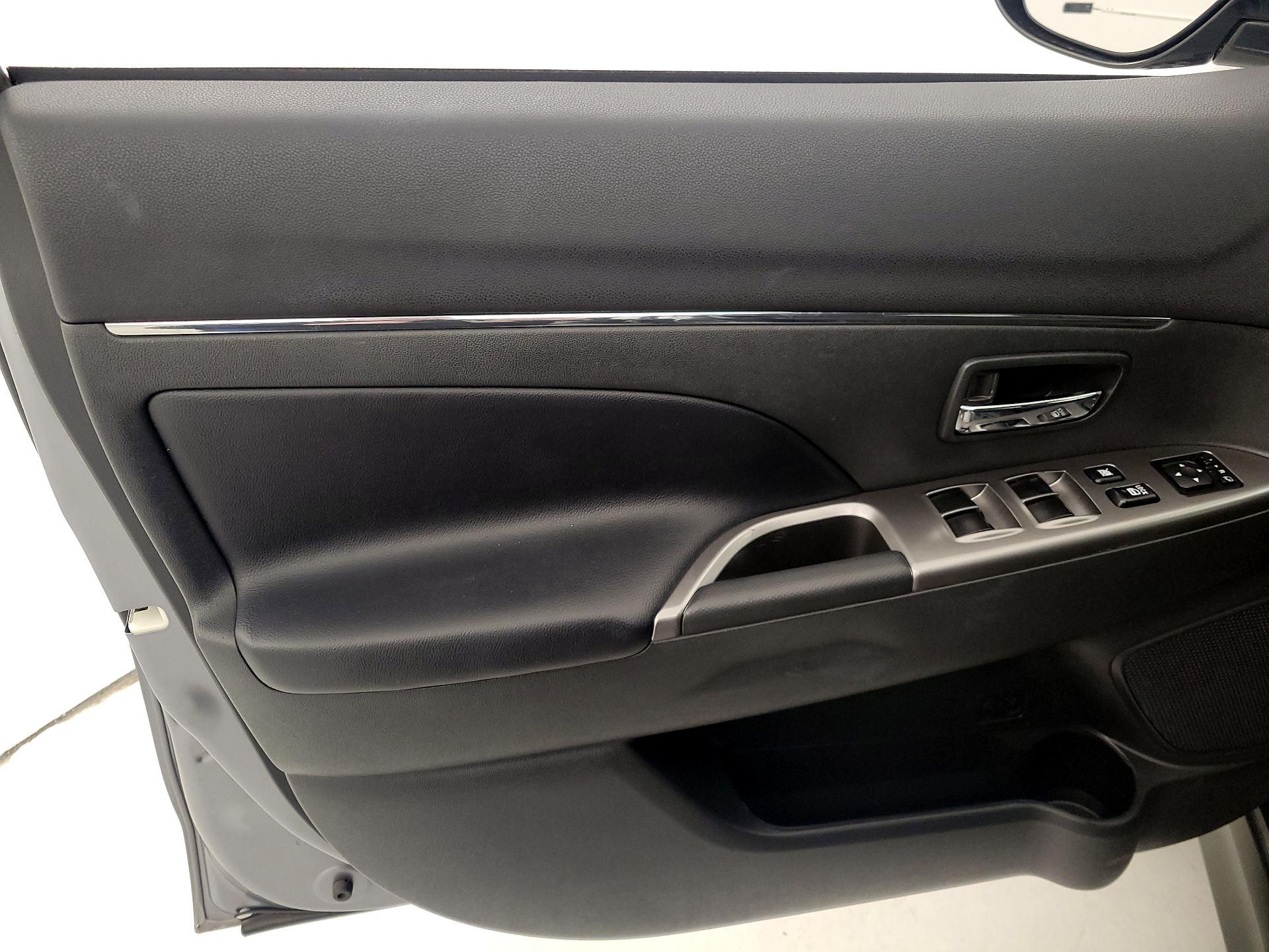 Thumbnail: 2024 Mitsubishi Outlander Sport - 12