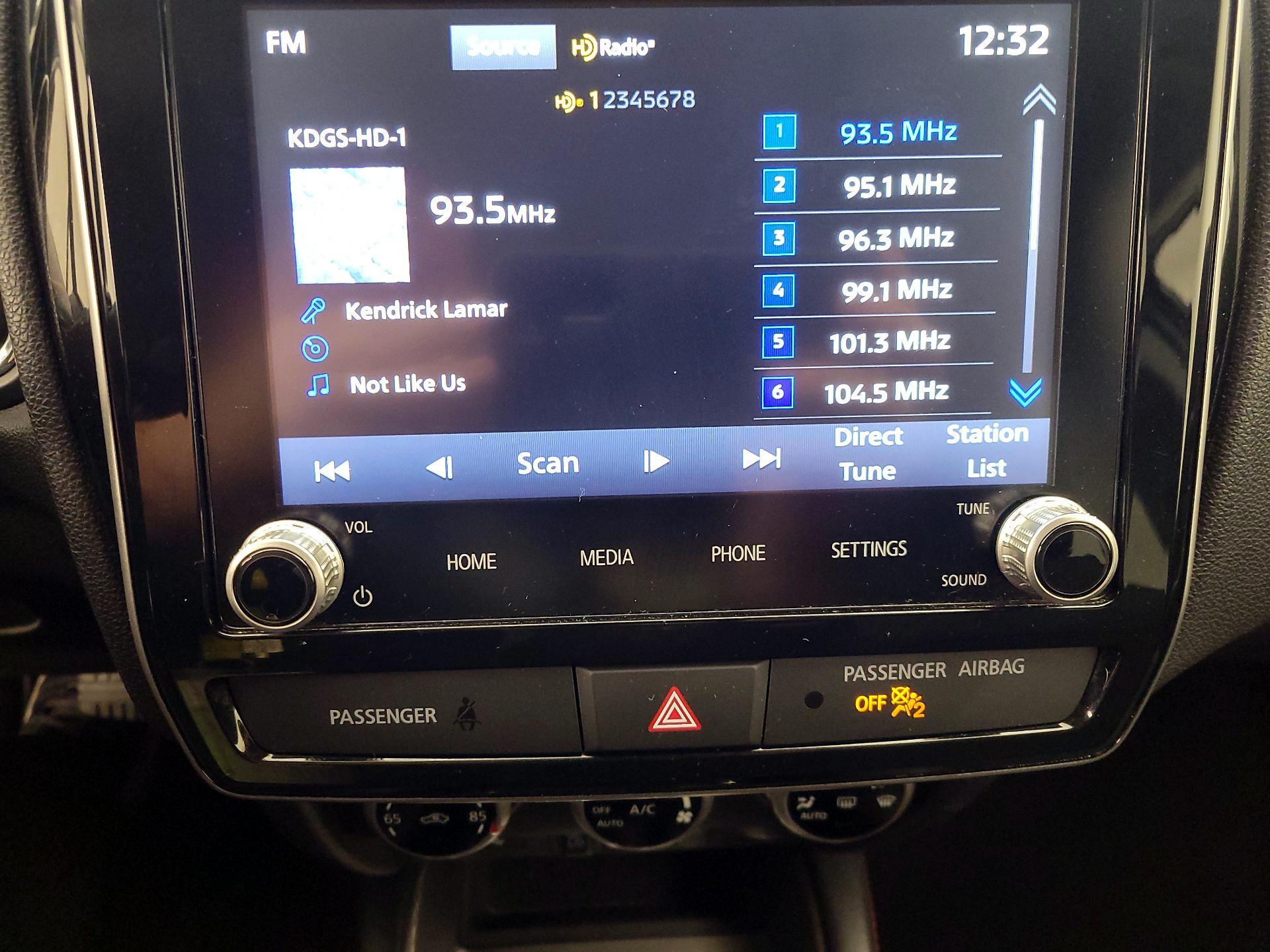 Thumbnail: 2024 Mitsubishi Outlander Sport - 15