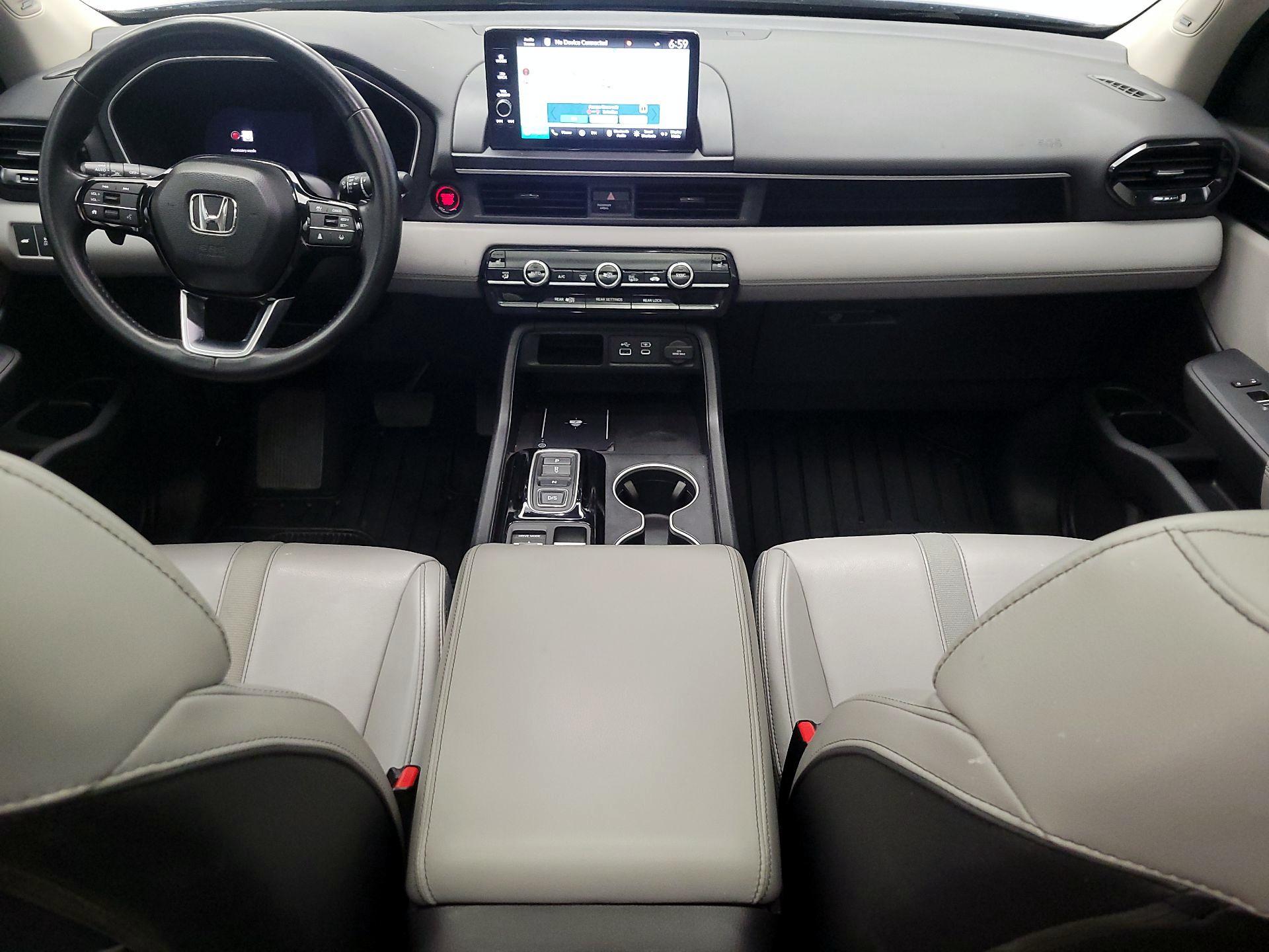 Thumbnail: 2024 Honda Pilot - 9