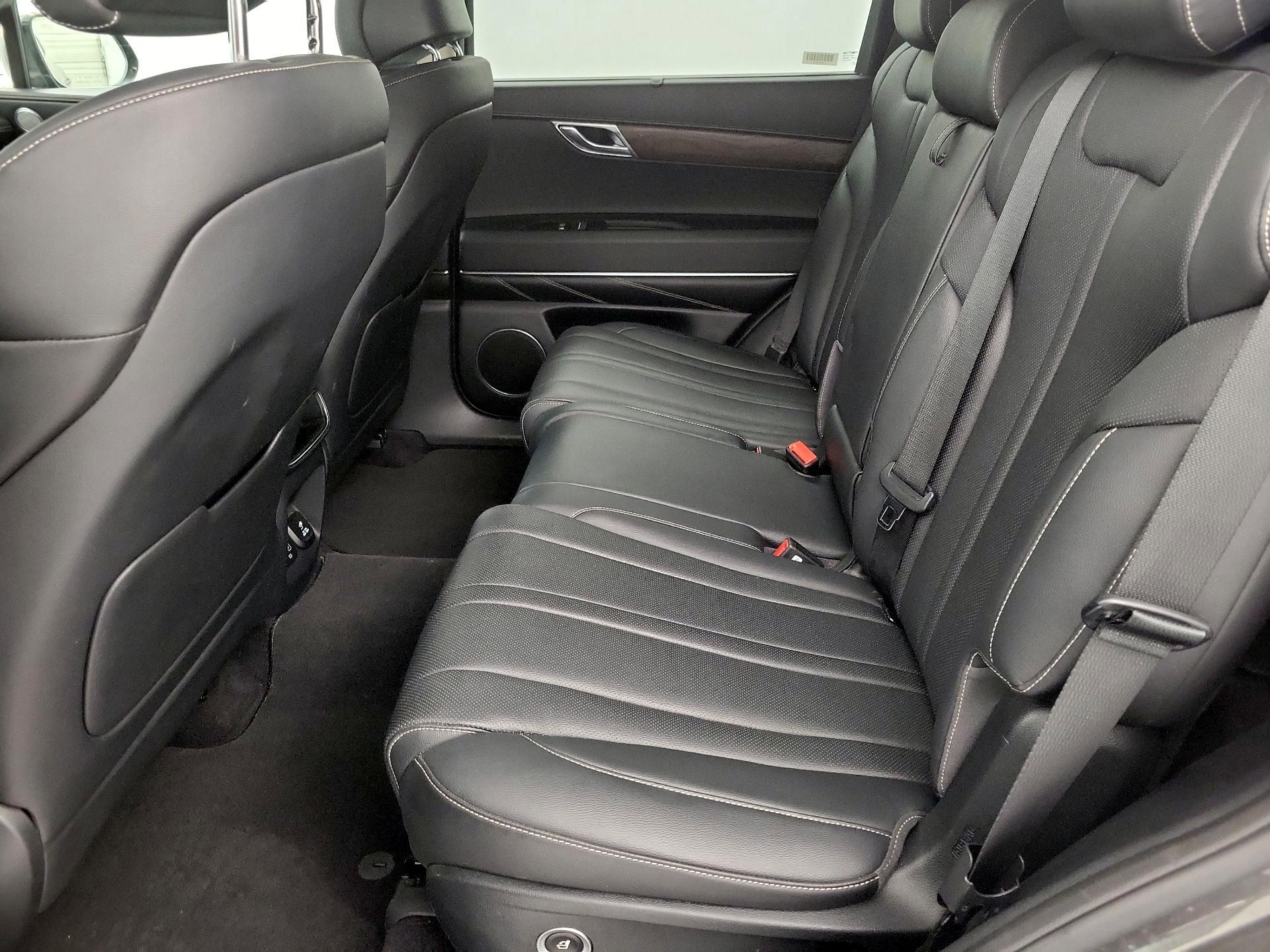 Thumbnail: 2024 Genesis GV80 - 20