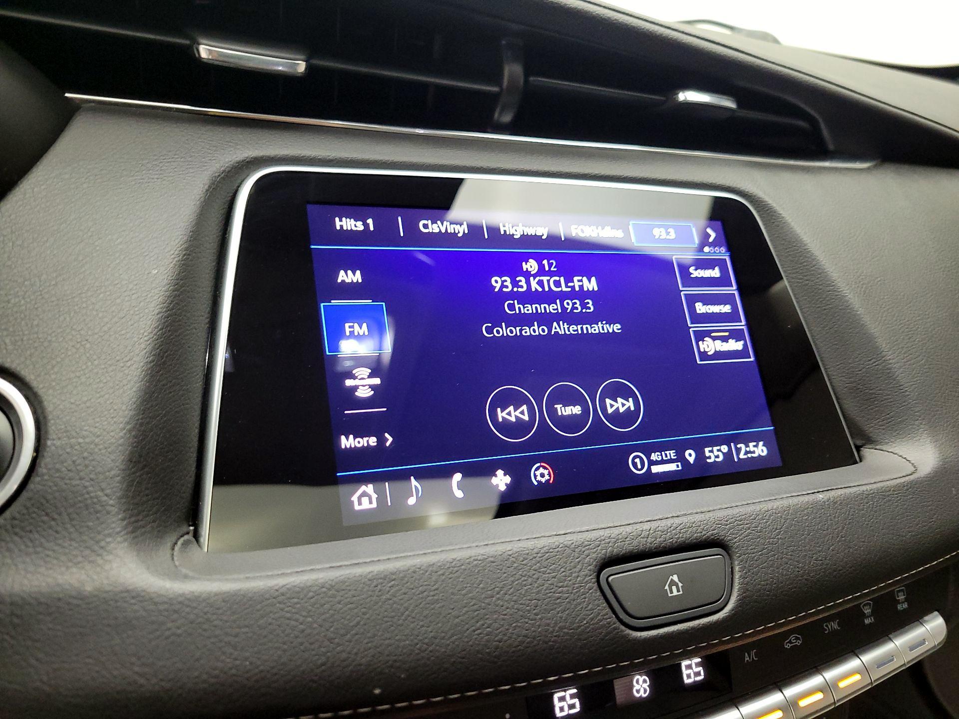 Thumbnail: 2023 Cadillac XT4 - 15