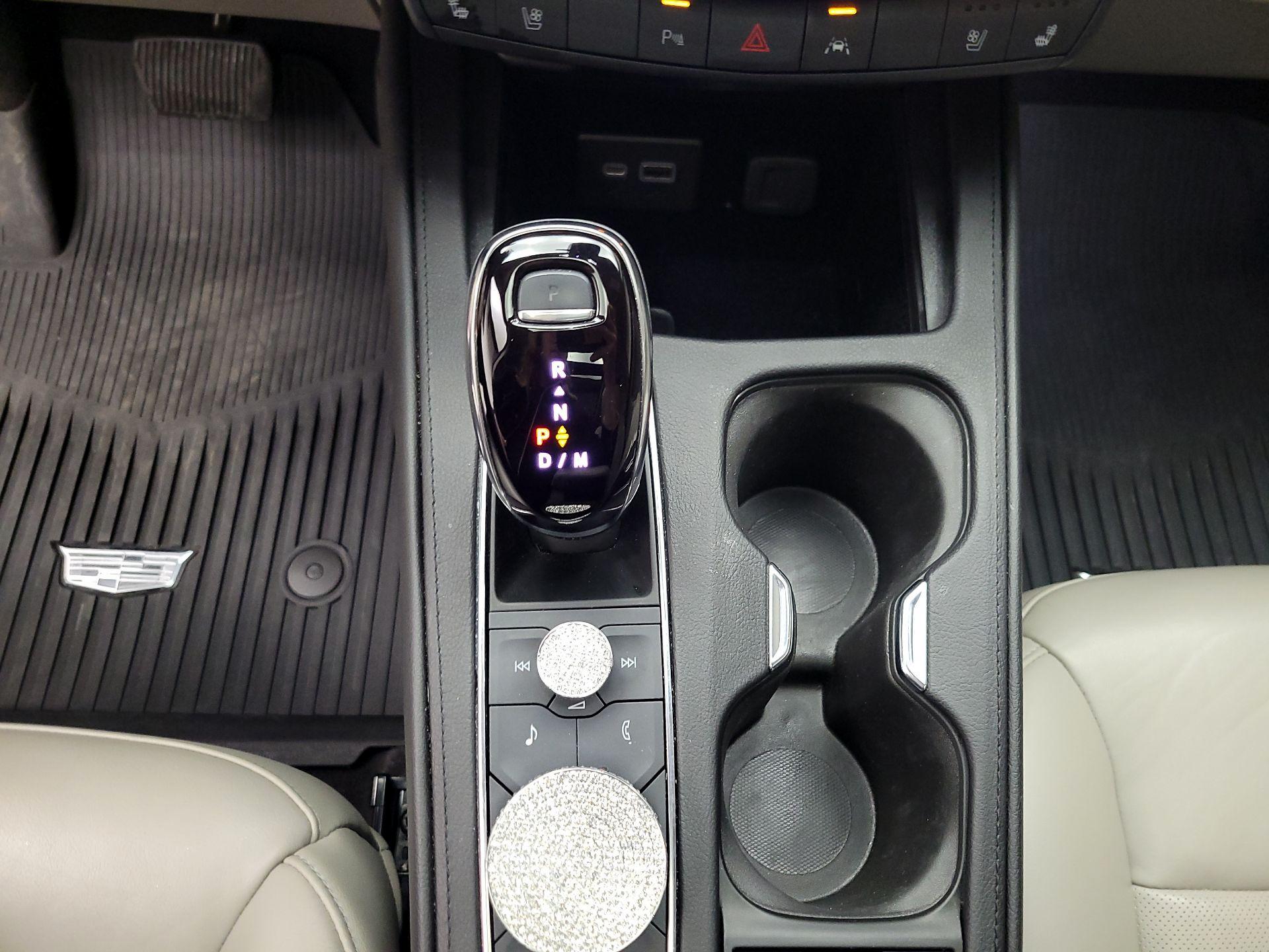 Thumbnail: 2023 Cadillac XT4 - 17