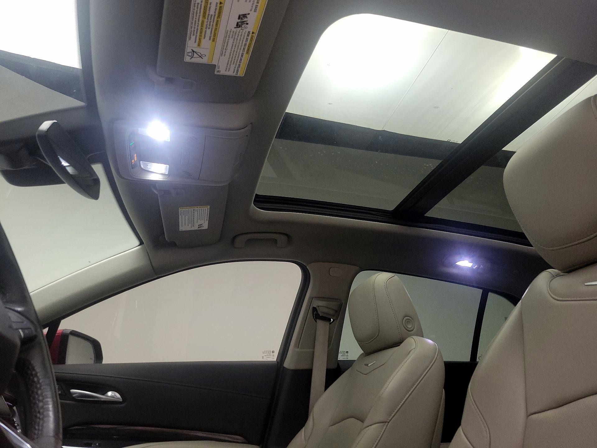 Thumbnail: 2023 Cadillac XT4 - 19