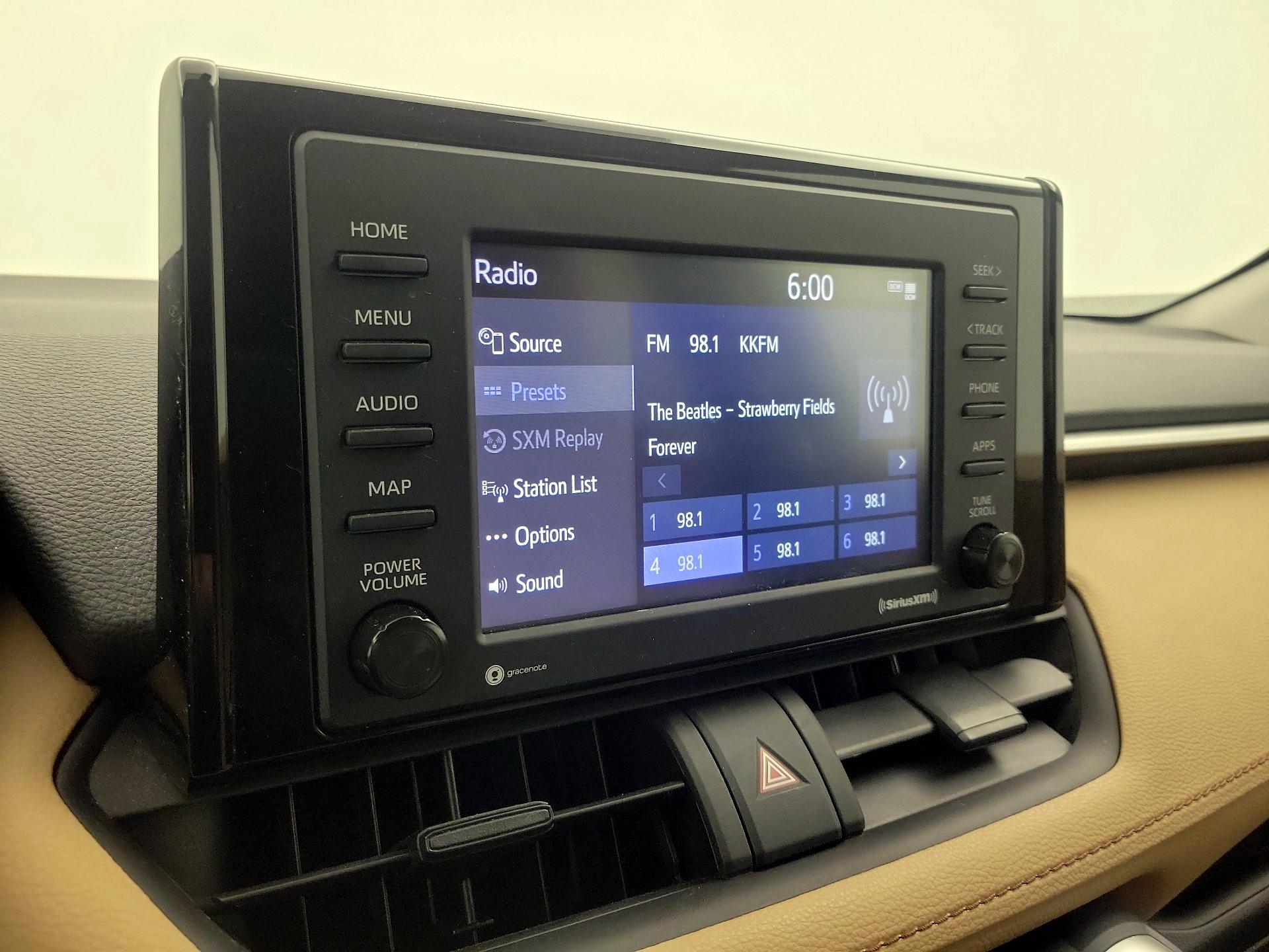 Thumbnail: 2021 Toyota RAV4 - 15