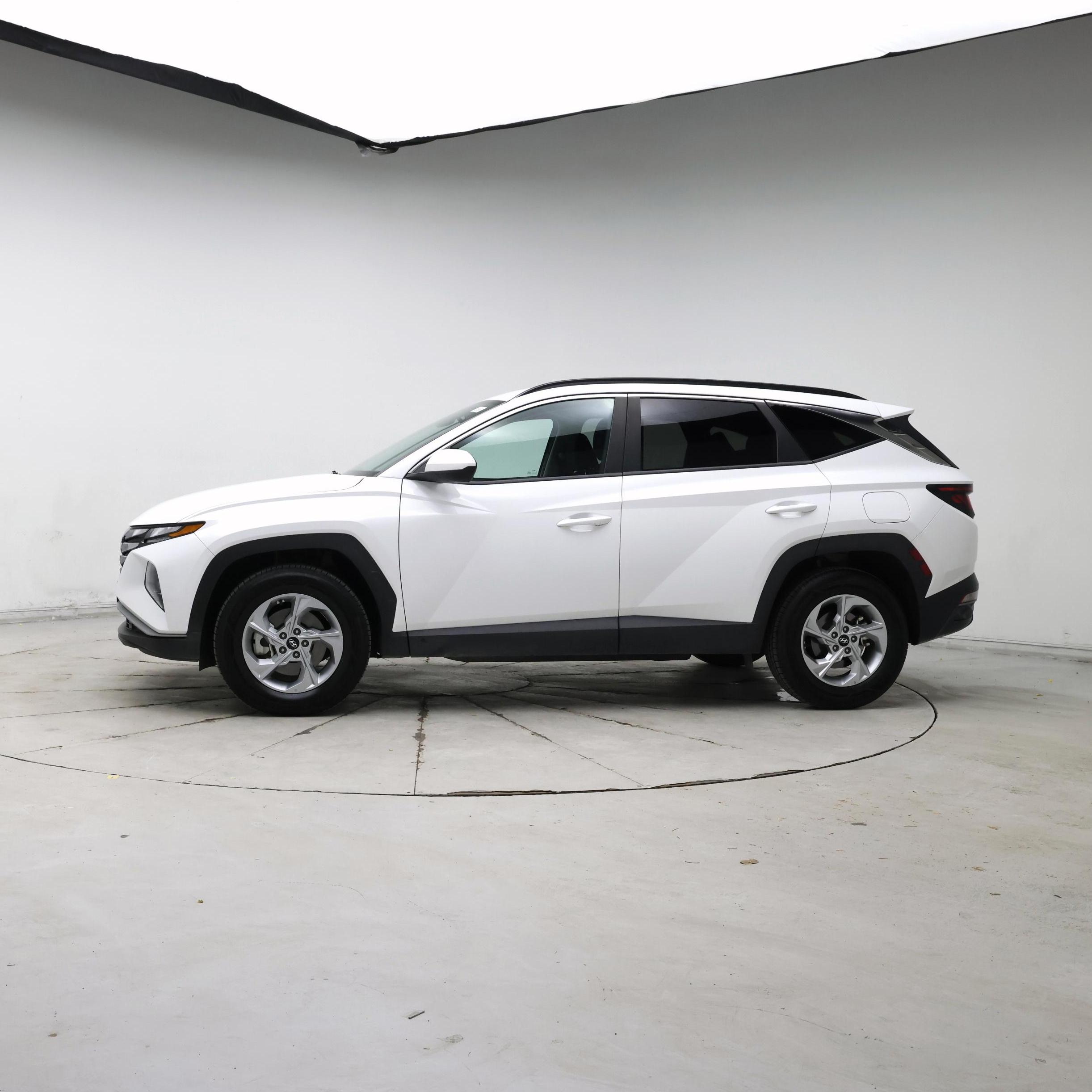 Thumbnail: 2024 Hyundai Tucson - 3