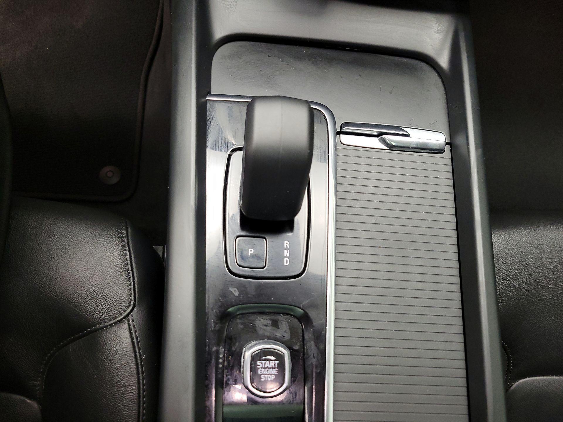 Thumbnail: 2023 Volvo XC60 - 17