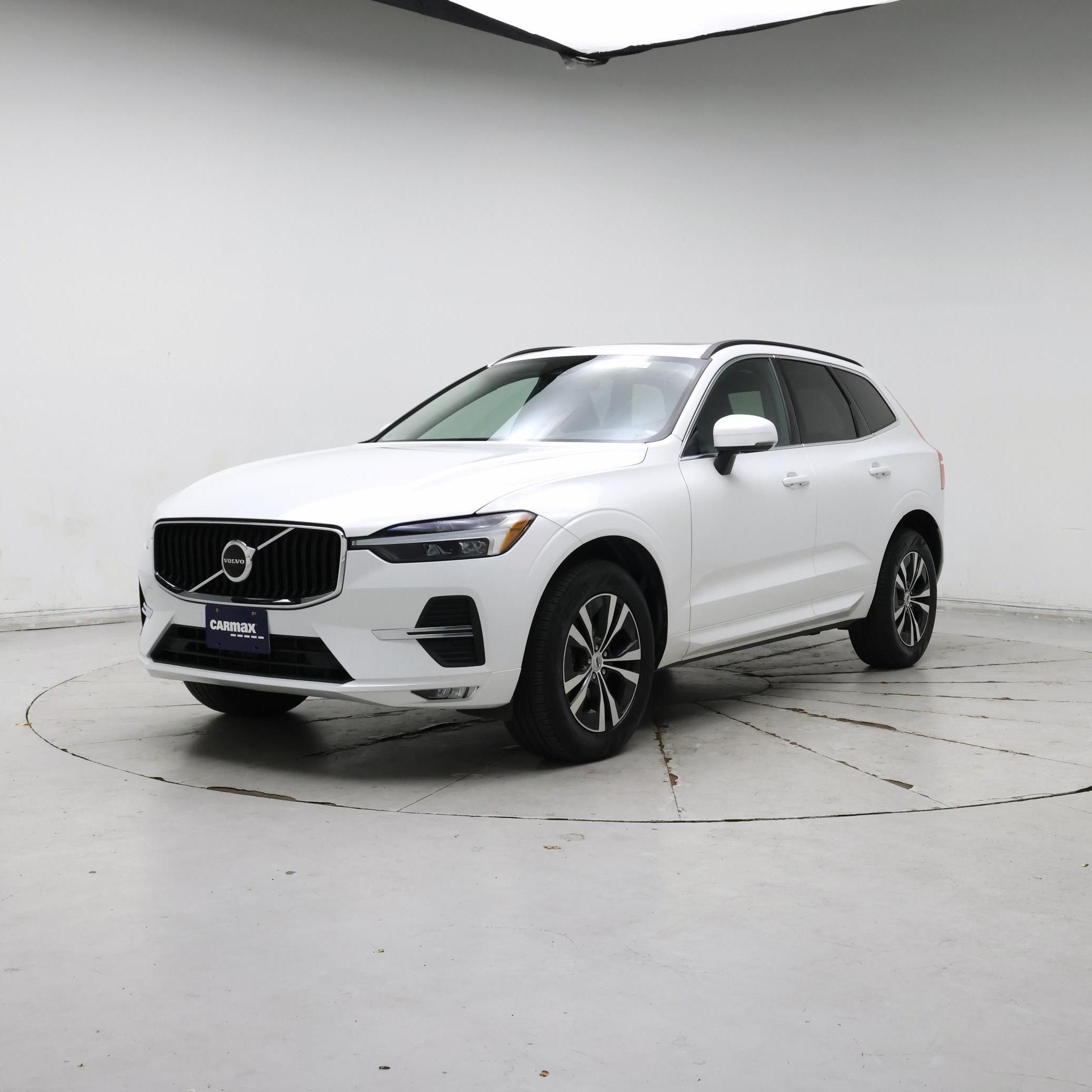 Thumbnail: 2023 Volvo XC60 - 4