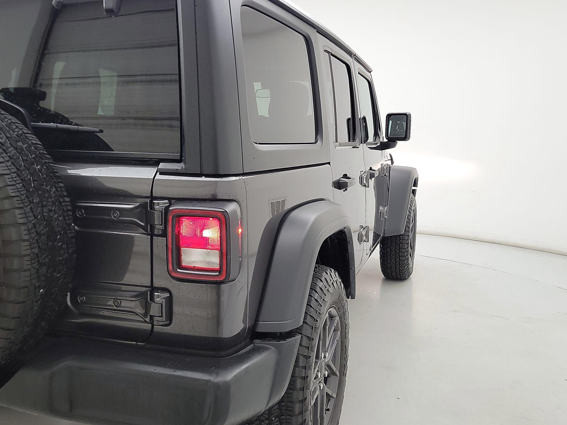 Thumbnail: 2024 Jeep Wrangler - 5