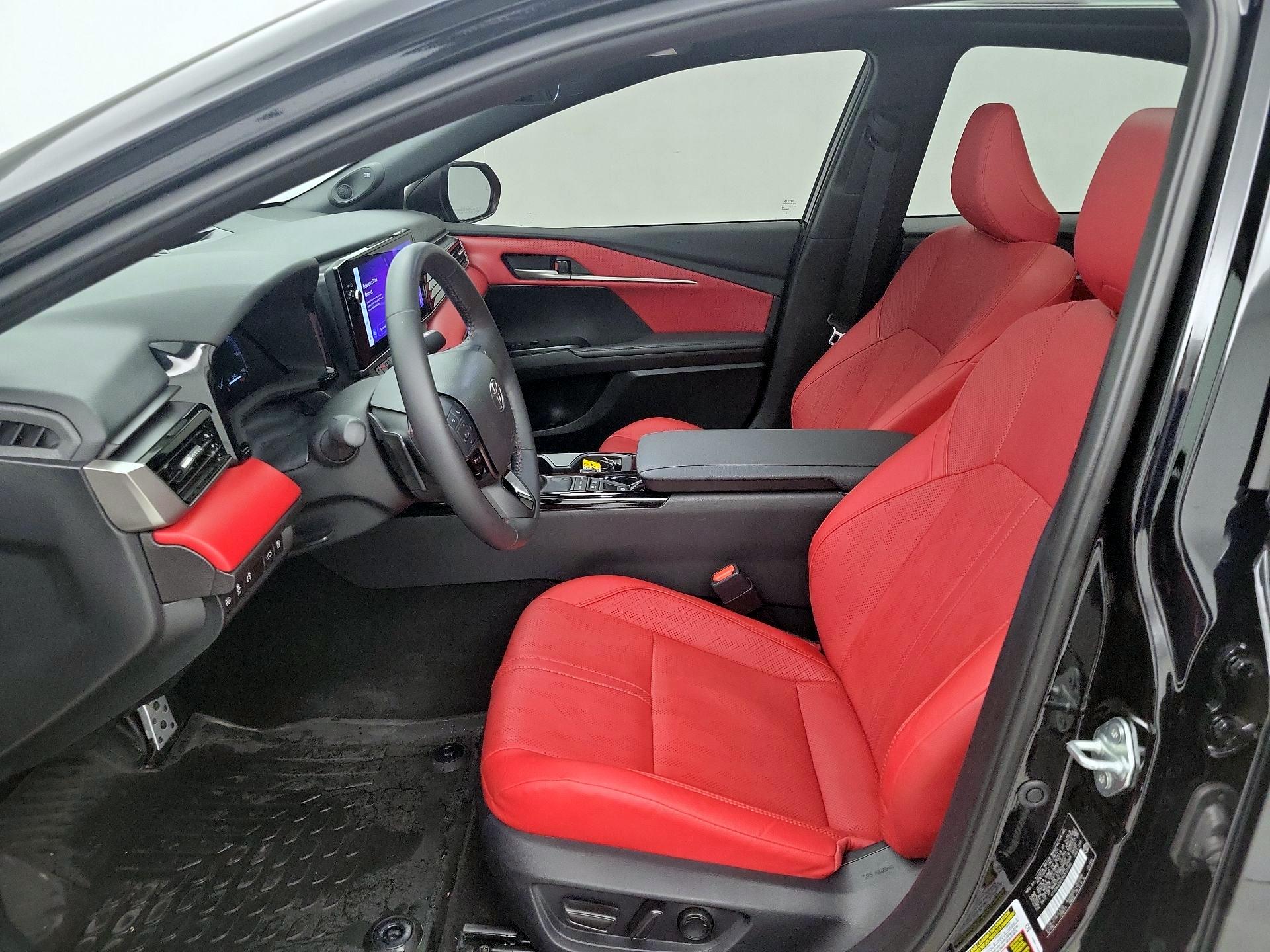 Thumbnail: 2025 Toyota Camry - 11