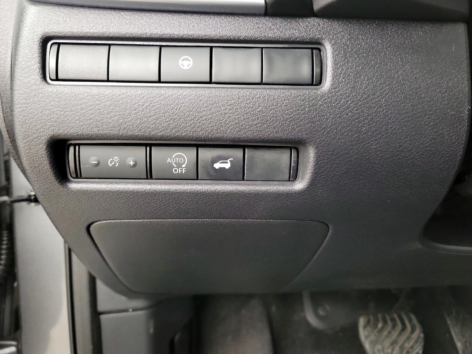 Thumbnail: 2023 Nissan Rogue - 13