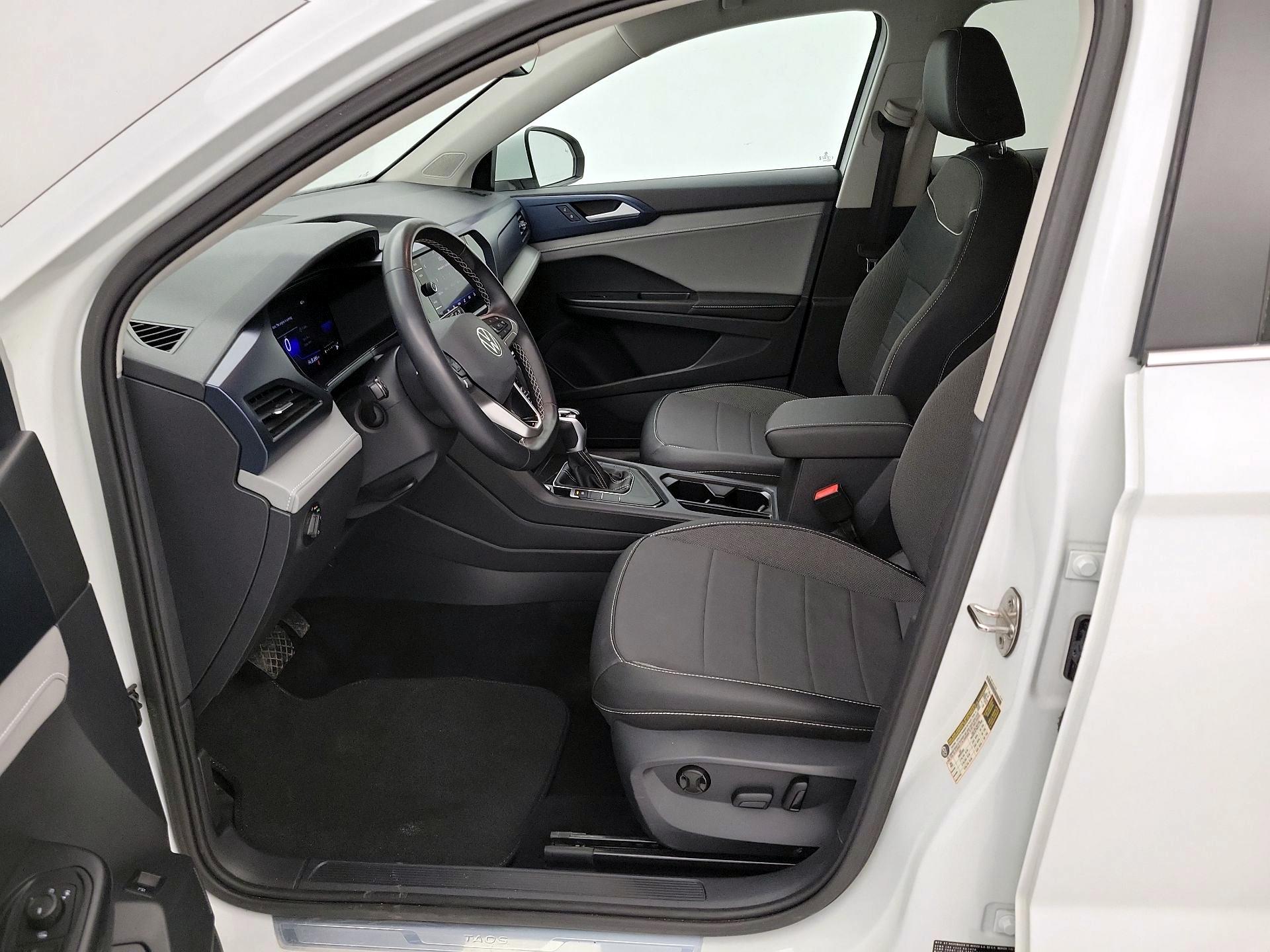 Thumbnail: 2024 Volkswagen Taos - 11