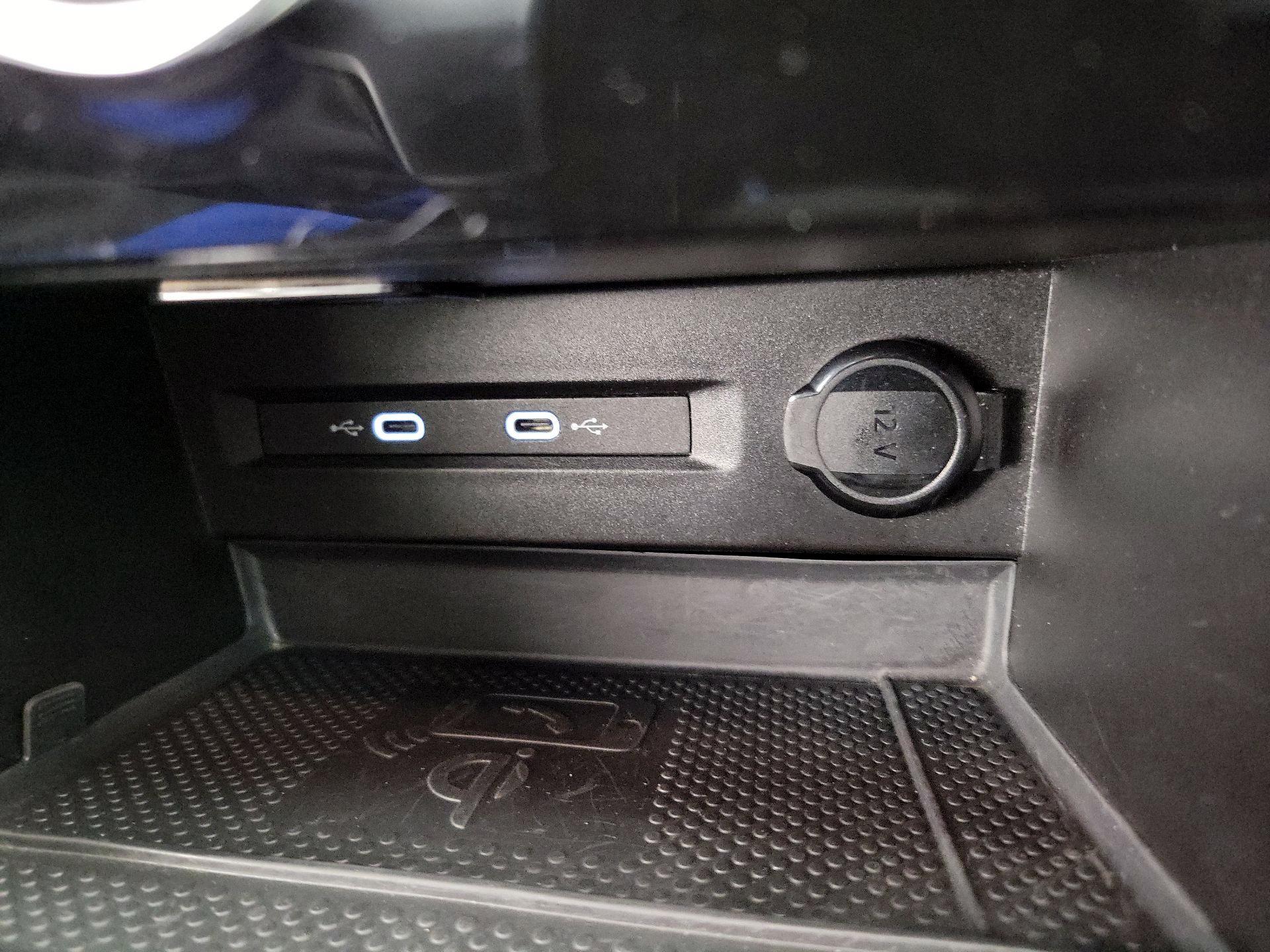 Thumbnail: 2024 Volkswagen Taos - 18