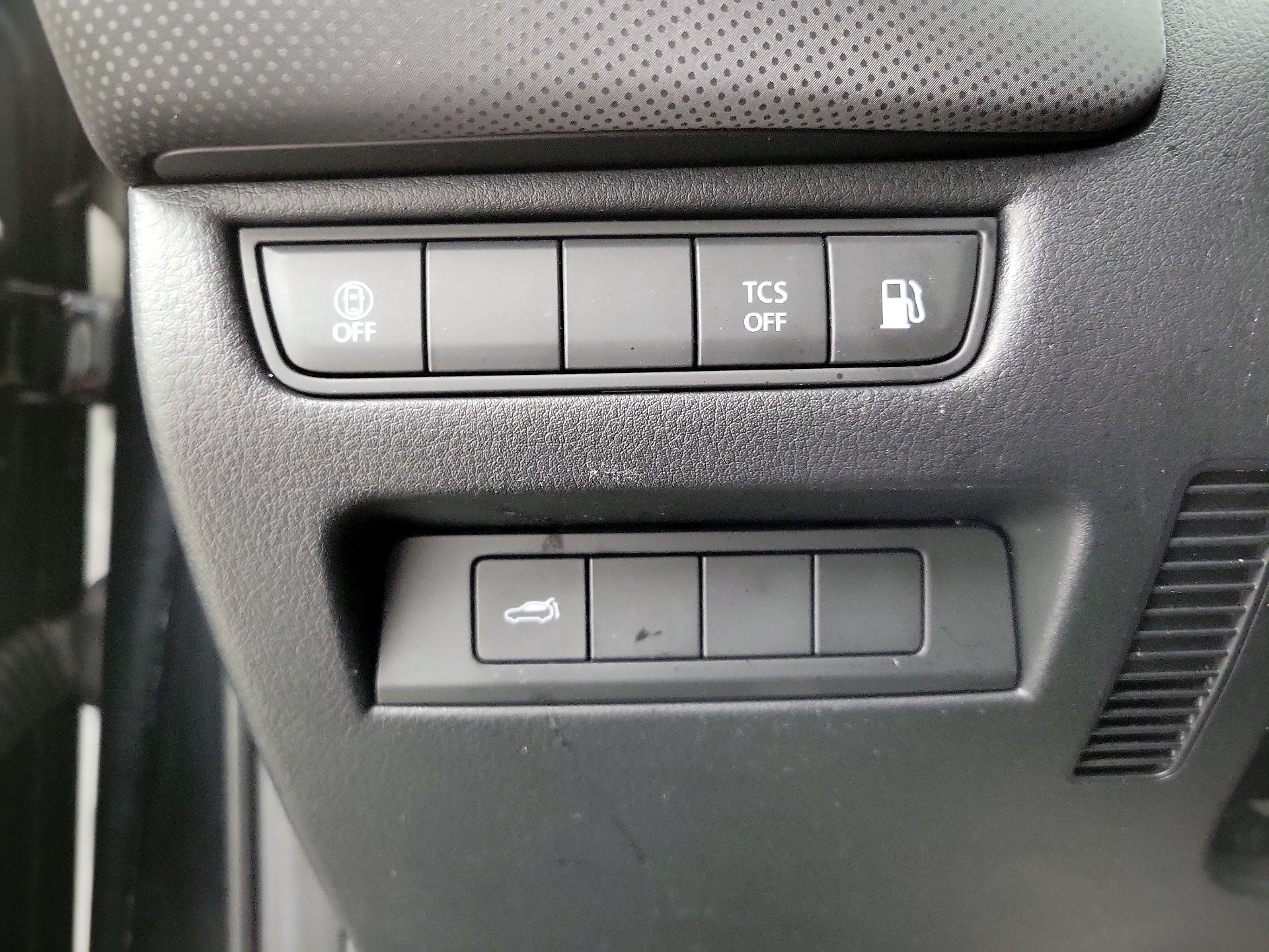 Thumbnail: 2025 Mazda CX-50 - 13