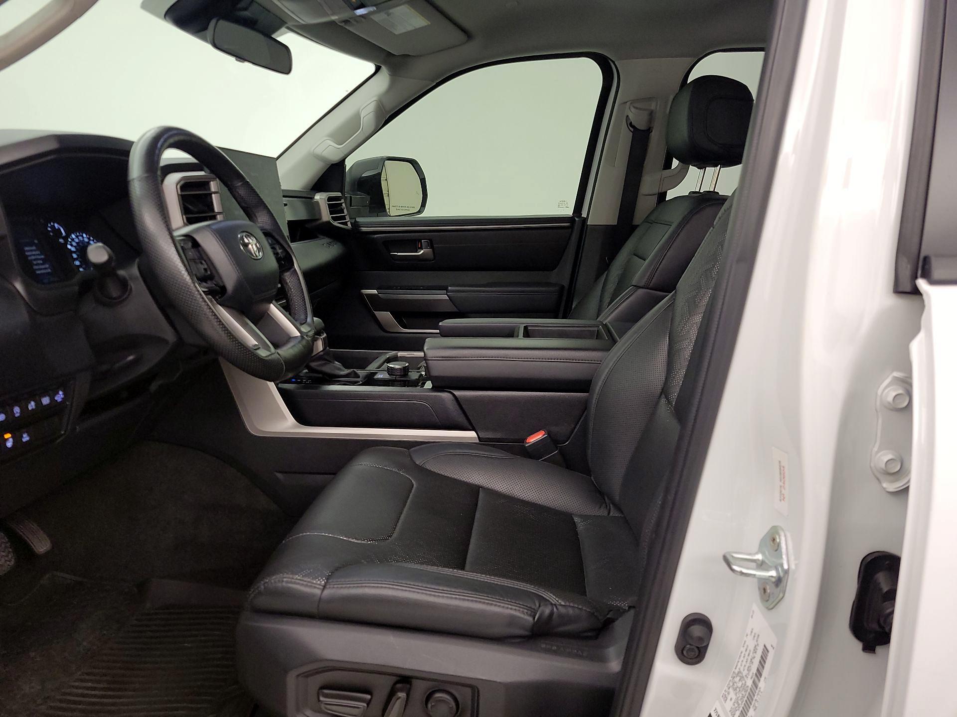 Thumbnail: 2024 Toyota Tundra - 9