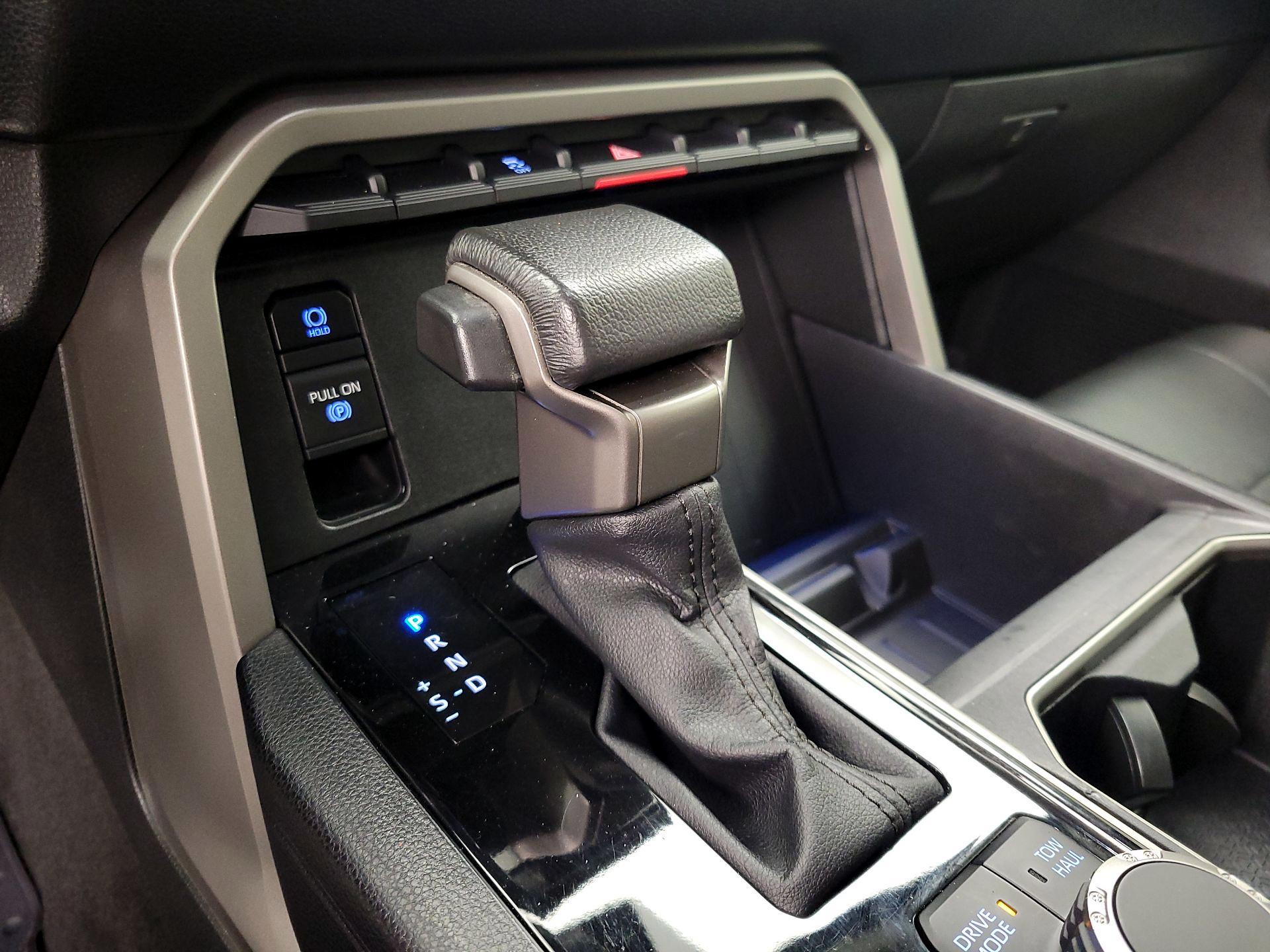 Thumbnail: 2024 Toyota Tundra - 15