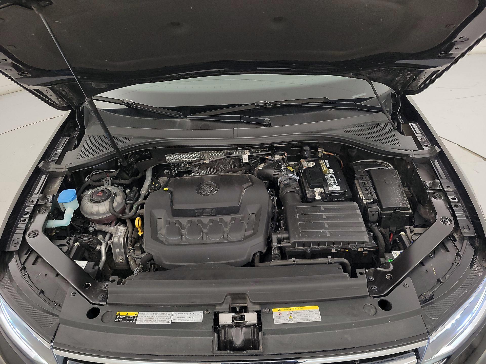 Thumbnail: 2022 Volkswagen Tiguan - 19