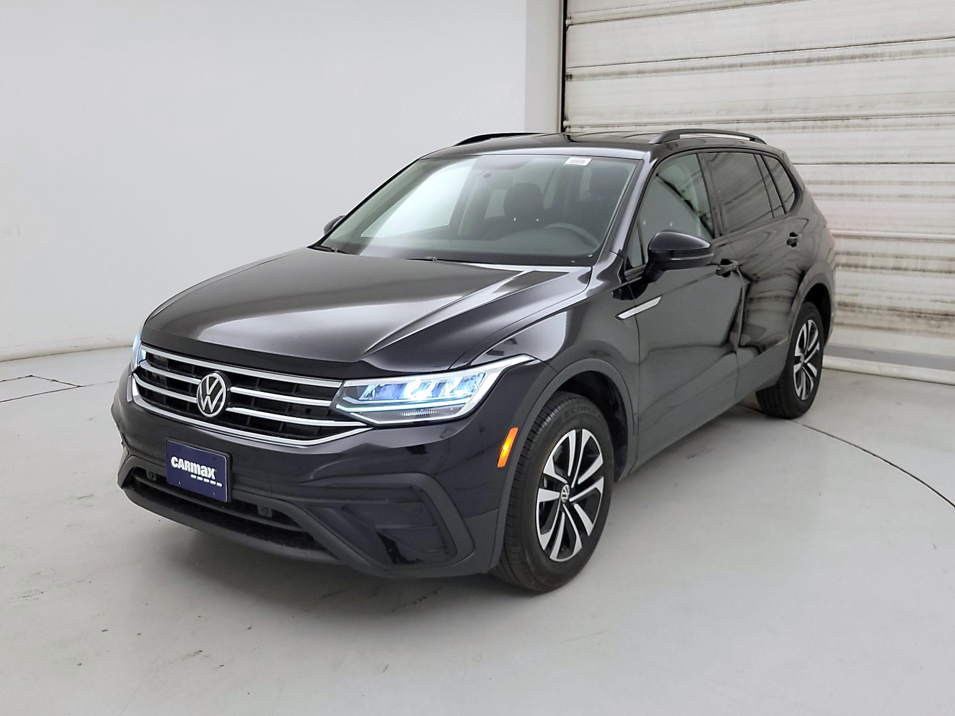 Thumbnail: 2022 Volkswagen Tiguan - 3