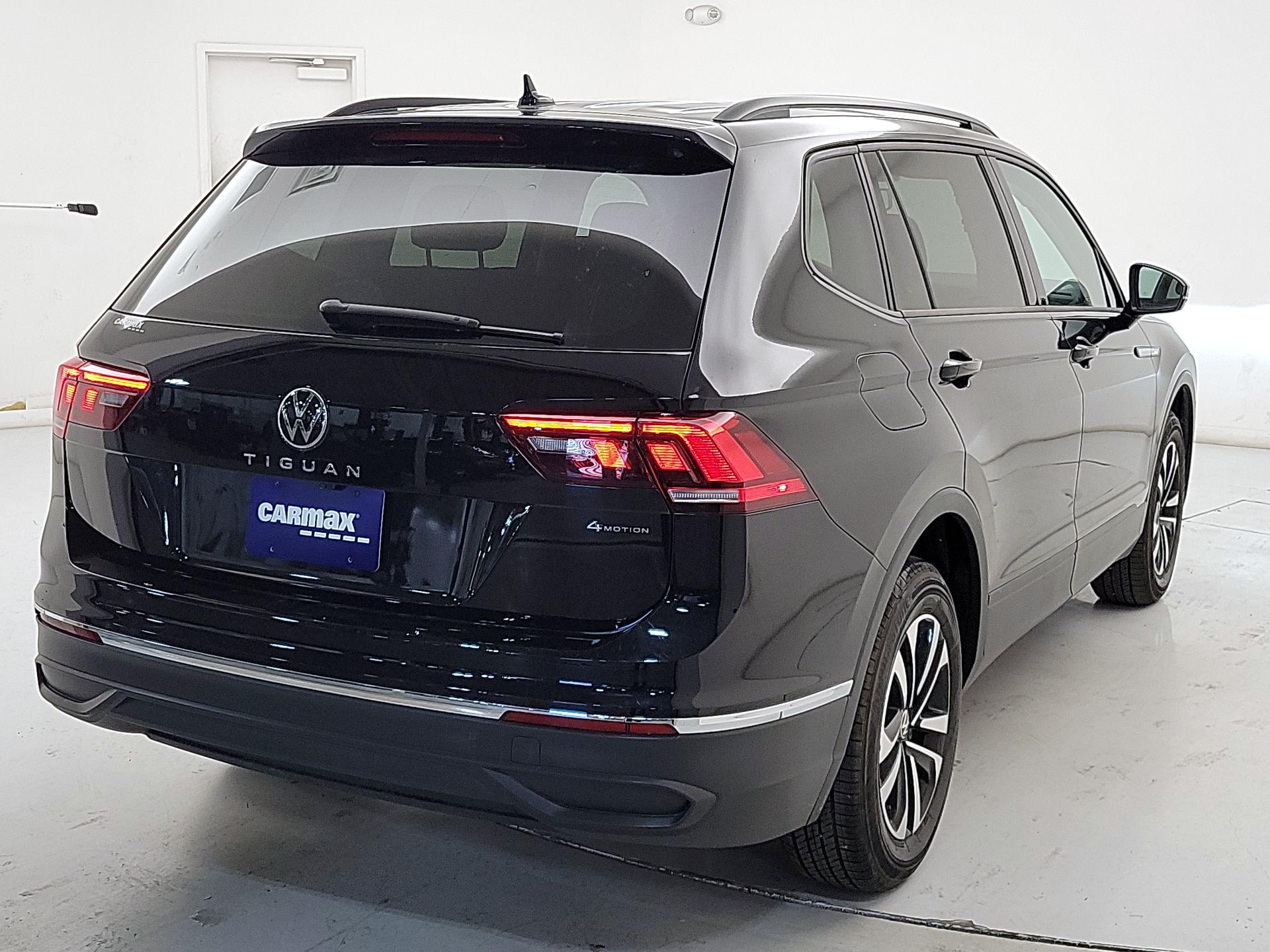 Thumbnail: 2022 Volkswagen Tiguan - 5