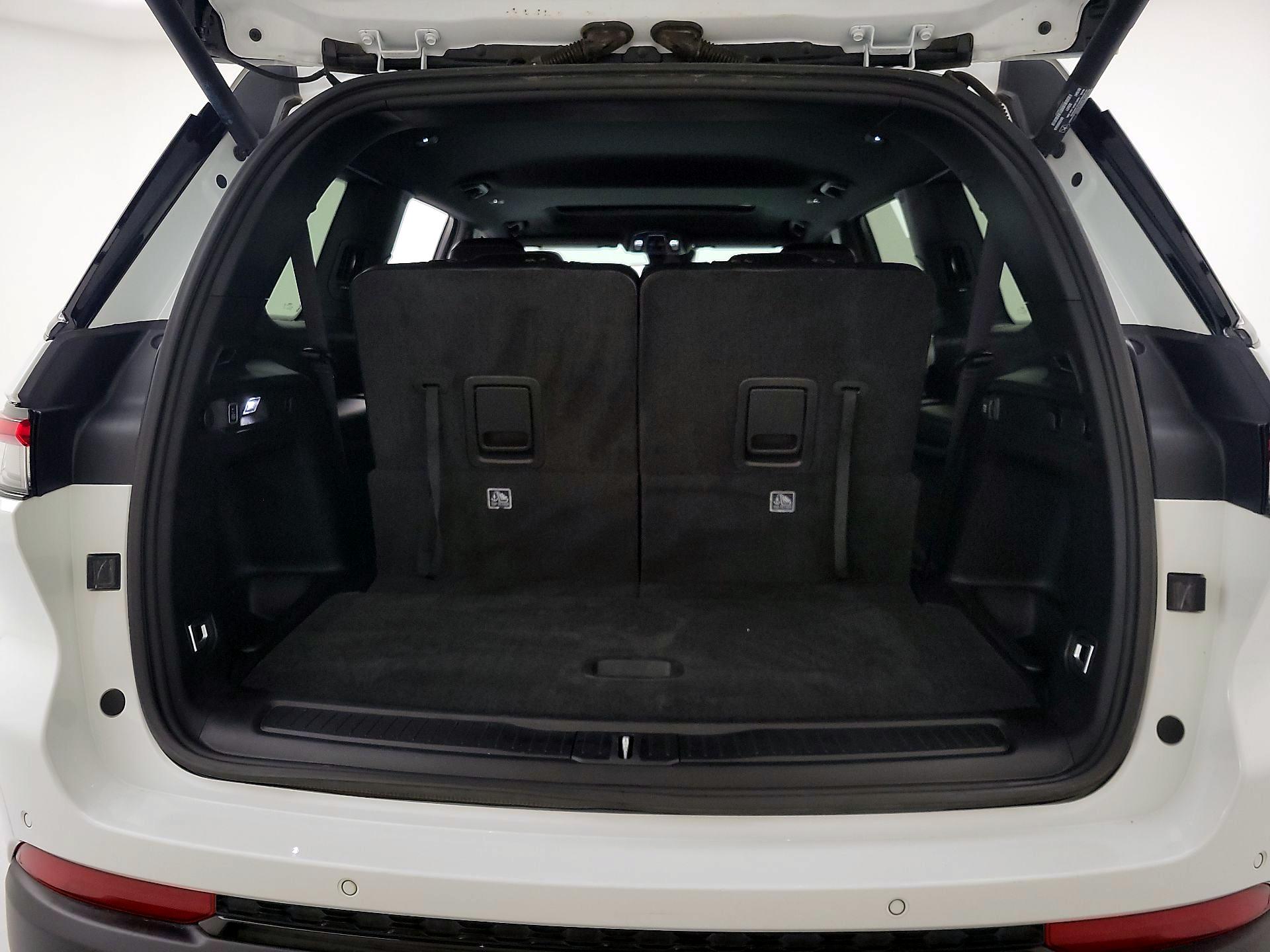 Thumbnail: 2022 Jeep Grand Cherokee L - 20