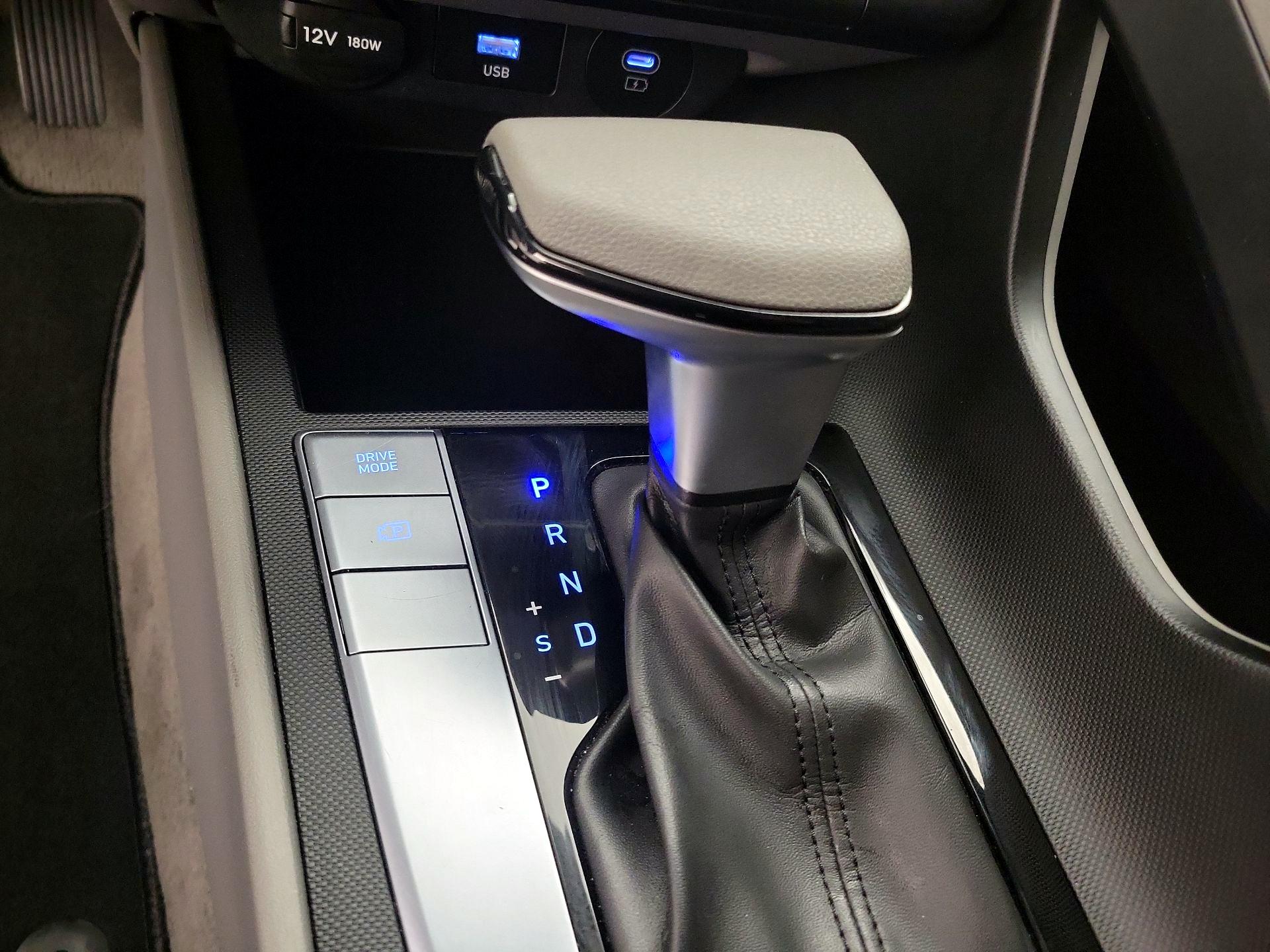 Thumbnail: 2024 Hyundai Elantra - 18