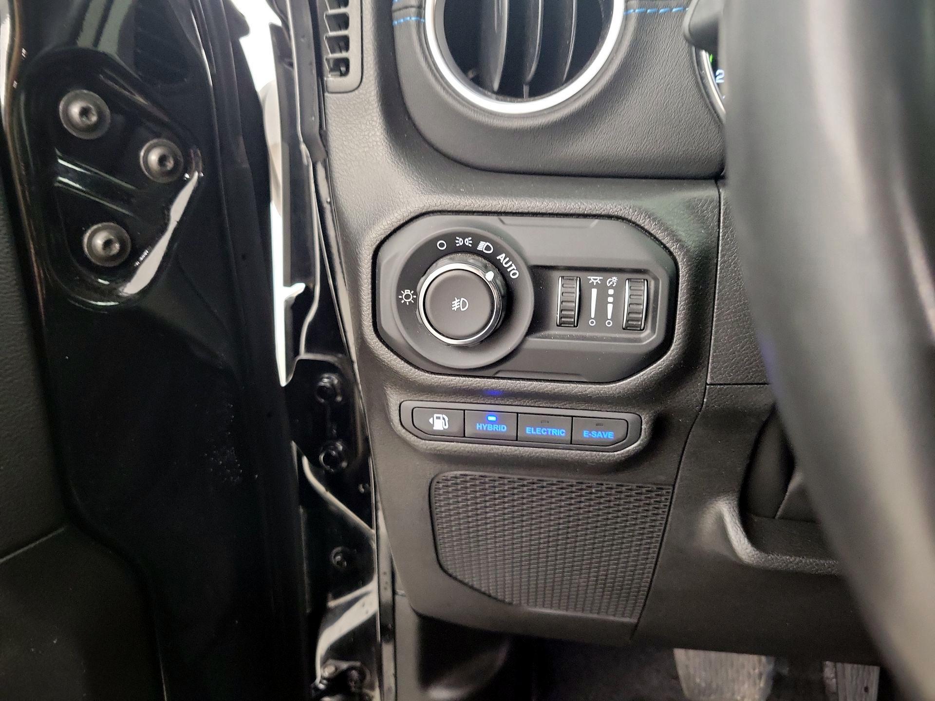 Thumbnail: 2022 Jeep Wrangler - 13