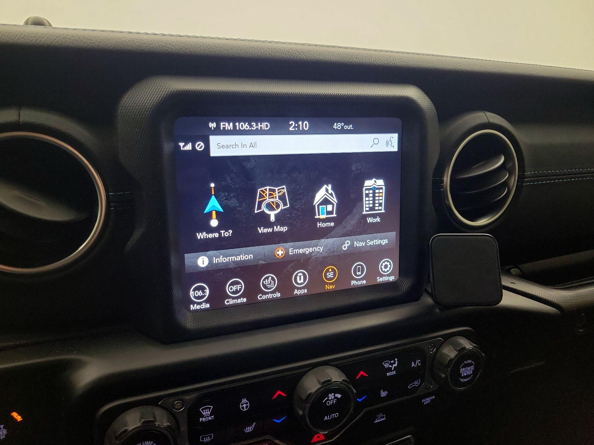 Thumbnail: 2022 Jeep Wrangler - 14