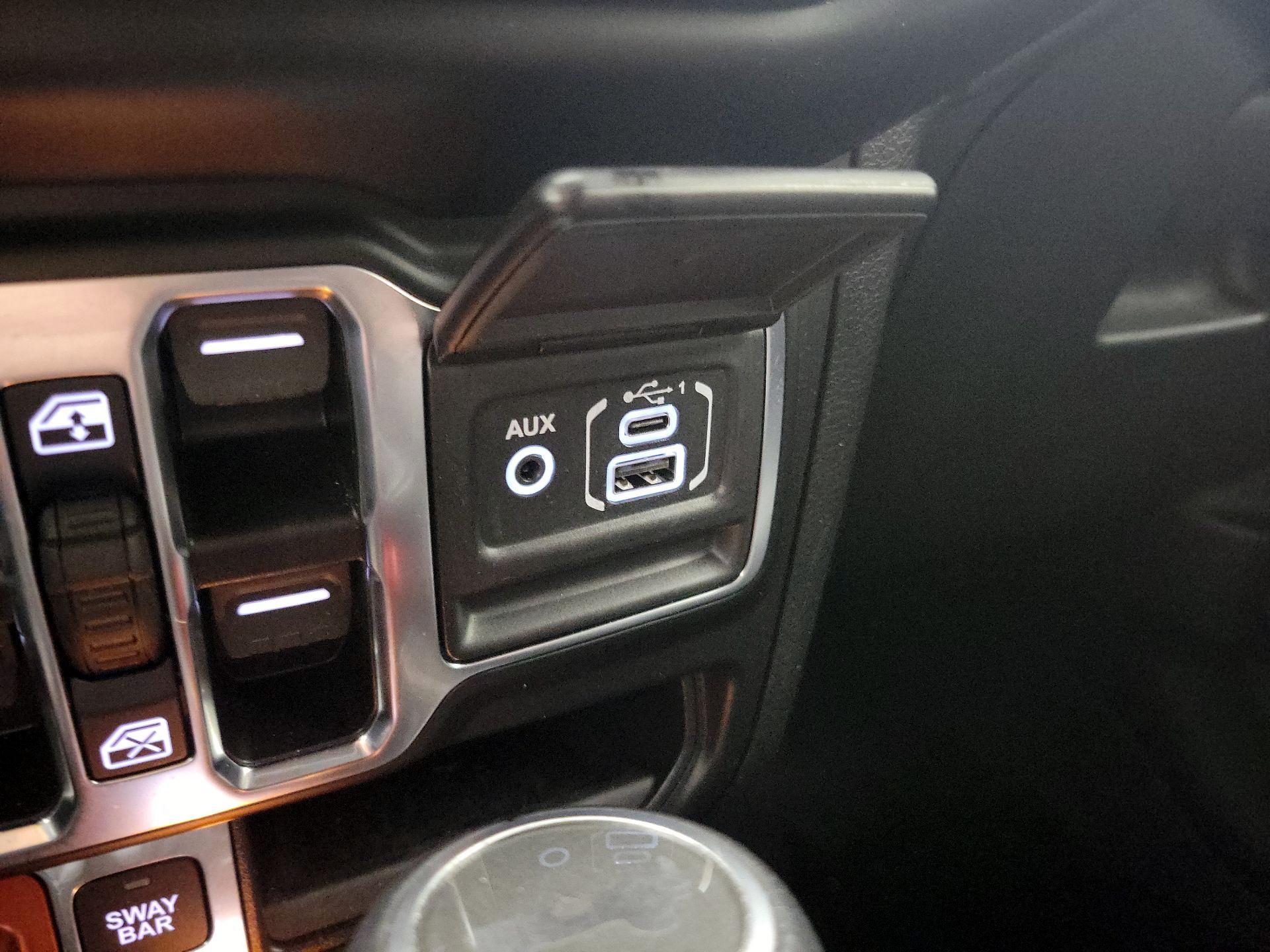 Thumbnail: 2022 Jeep Wrangler - 19