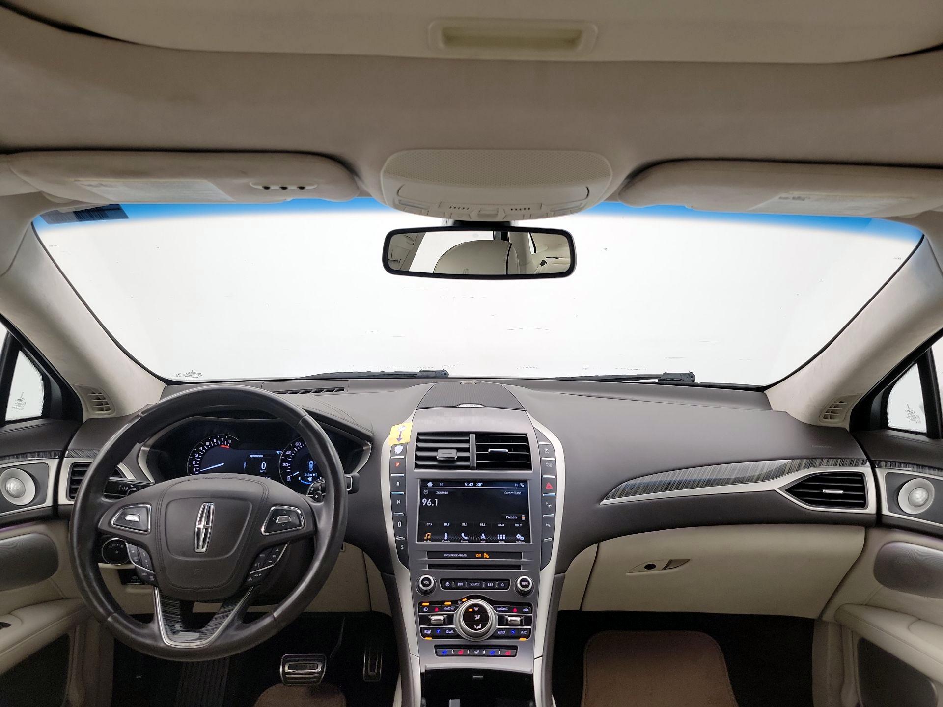 Thumbnail: 2017 Lincoln MKZ - 9