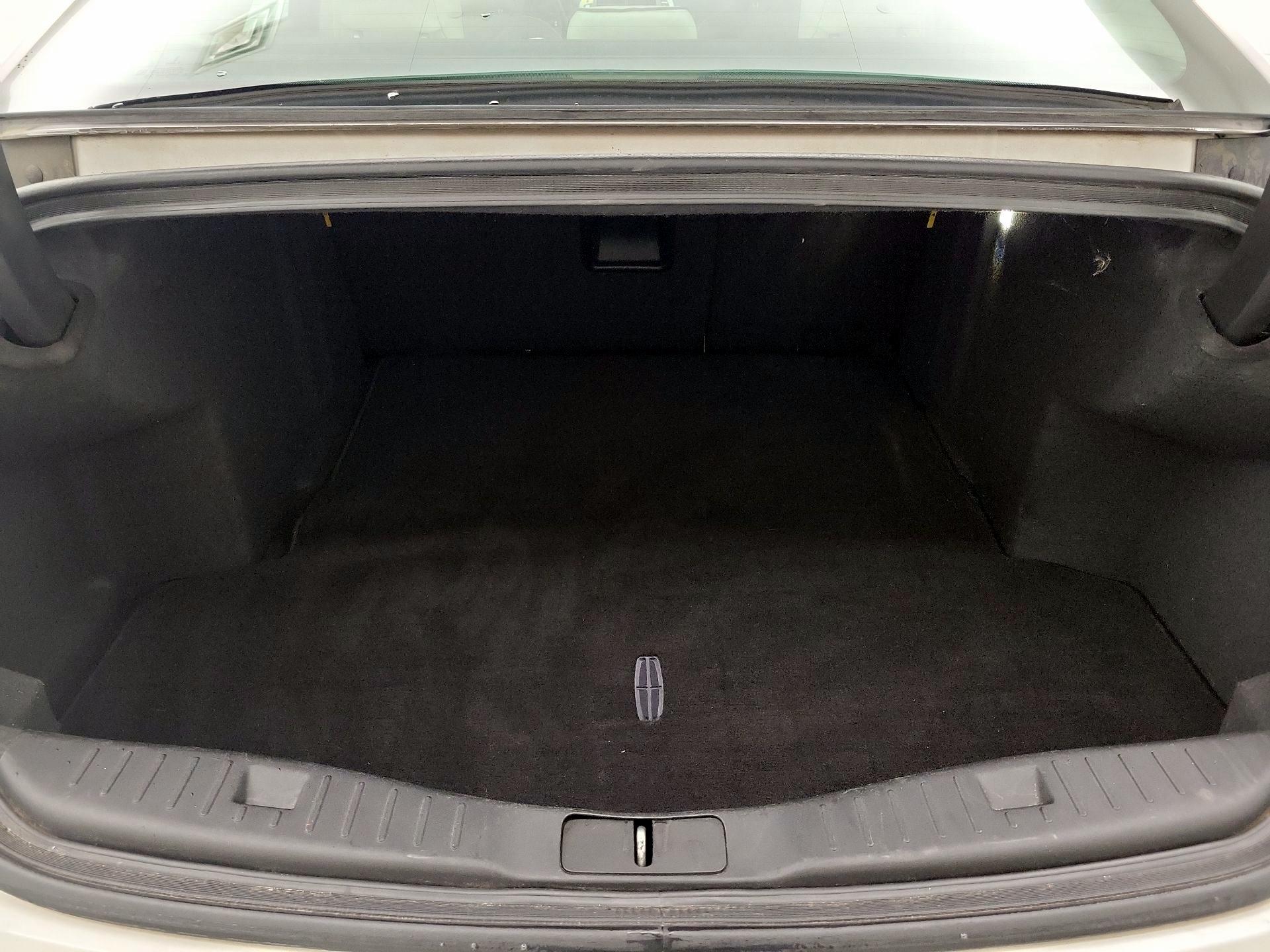 Thumbnail: 2017 Lincoln MKZ - 20