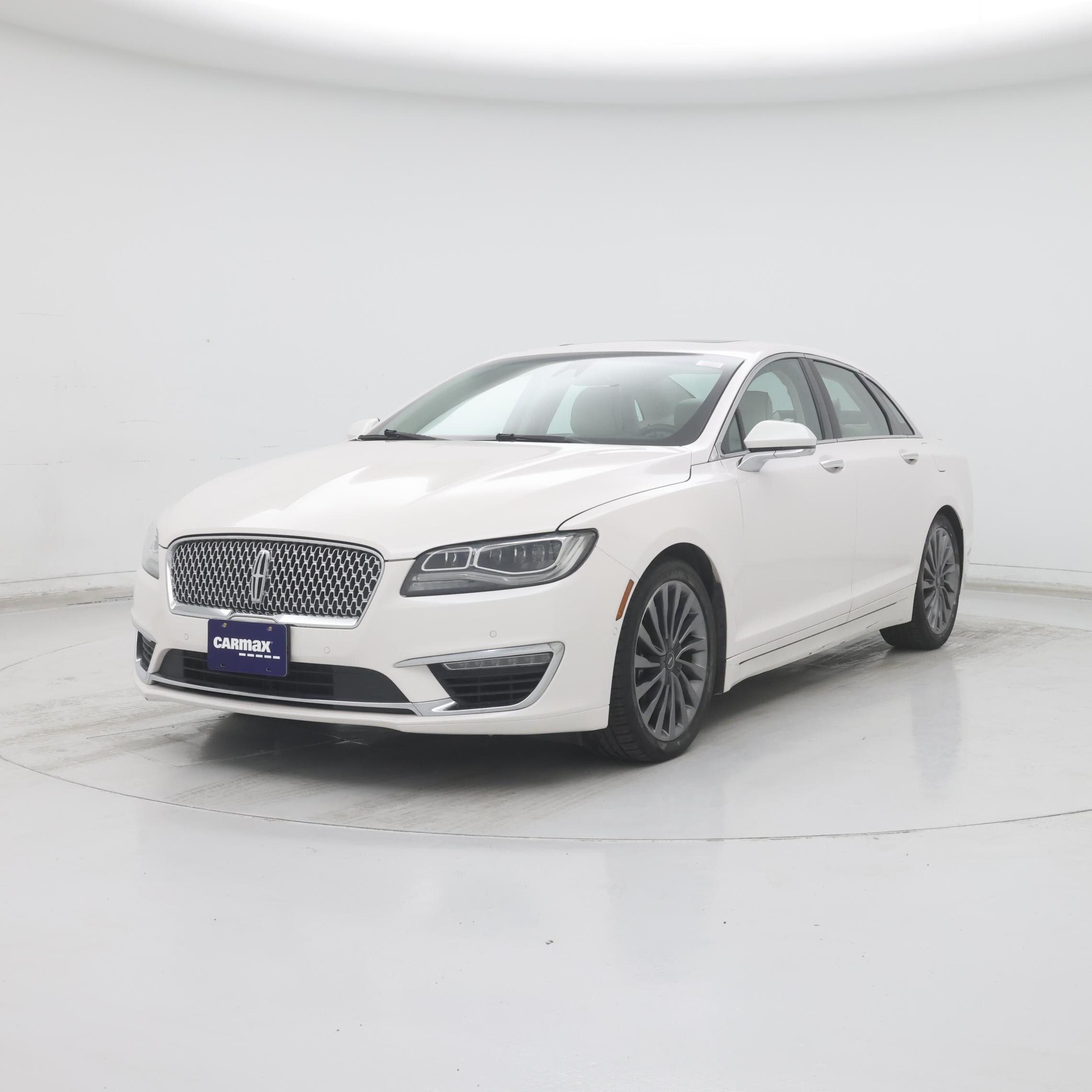 Thumbnail: 2017 Lincoln MKZ - 4