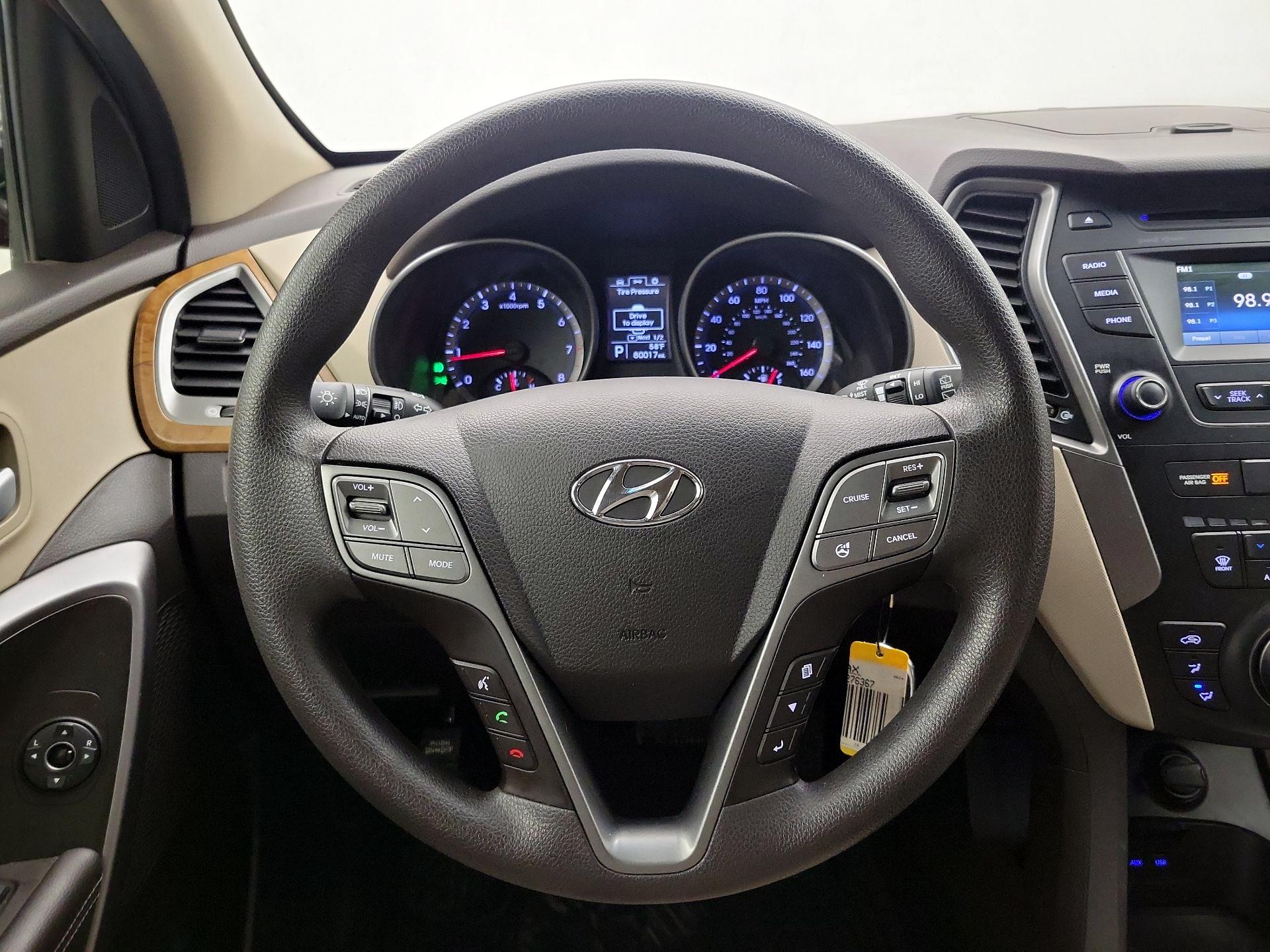 Thumbnail: 2015 Hyundai Santa Fe - 10