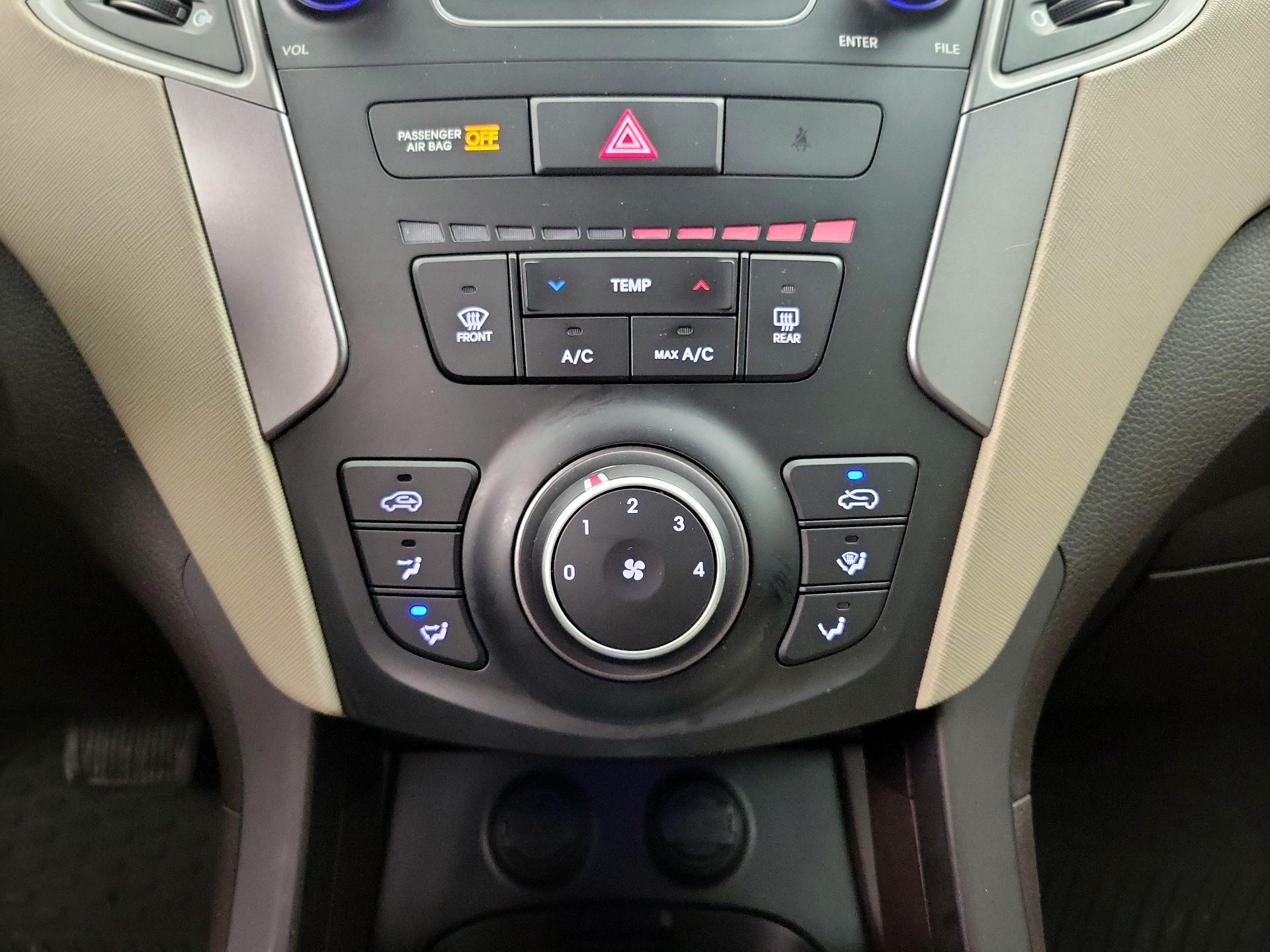 Thumbnail: 2015 Hyundai Santa Fe - 16