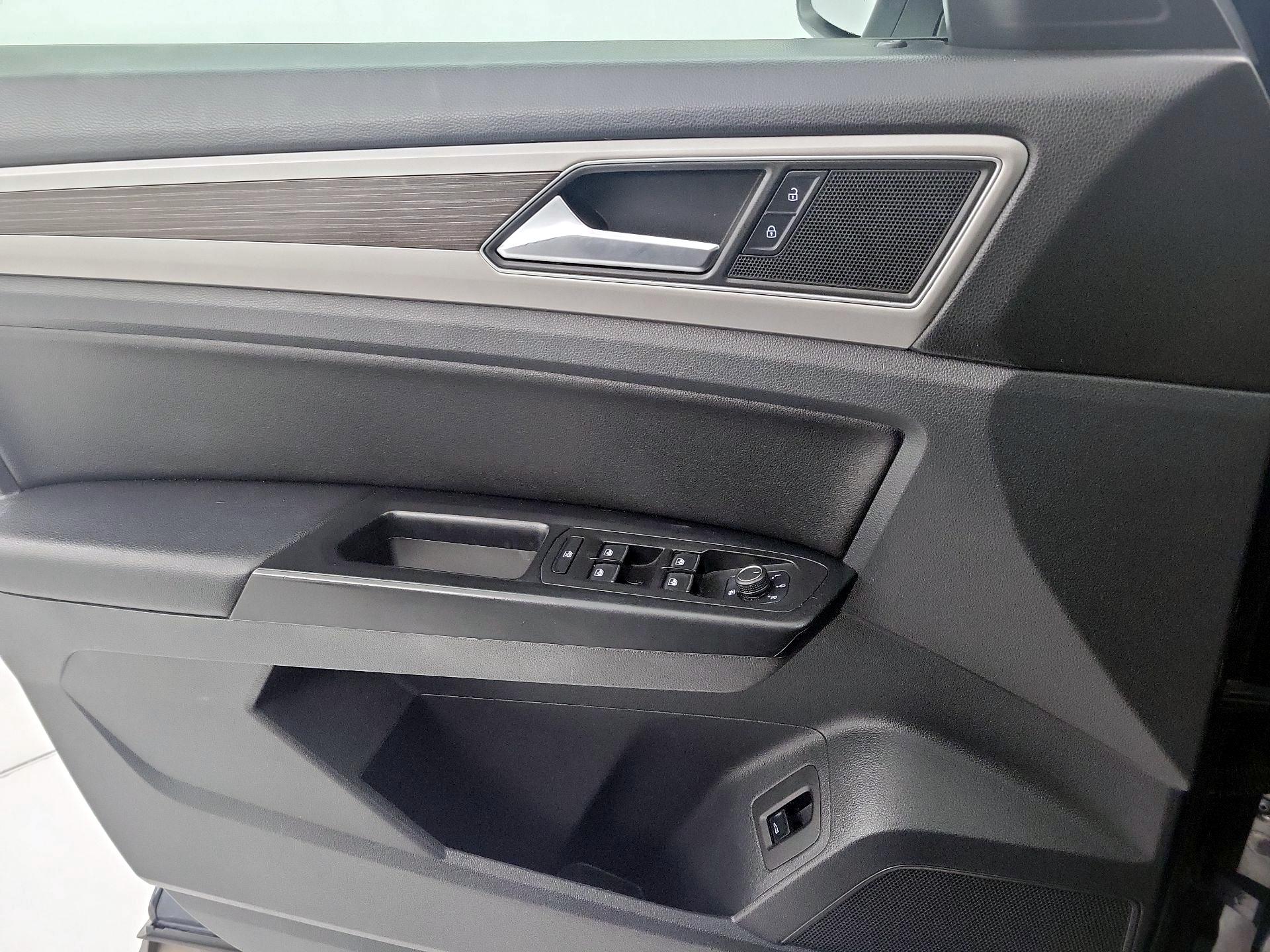 Thumbnail: 2019 Volkswagen Atlas - 12