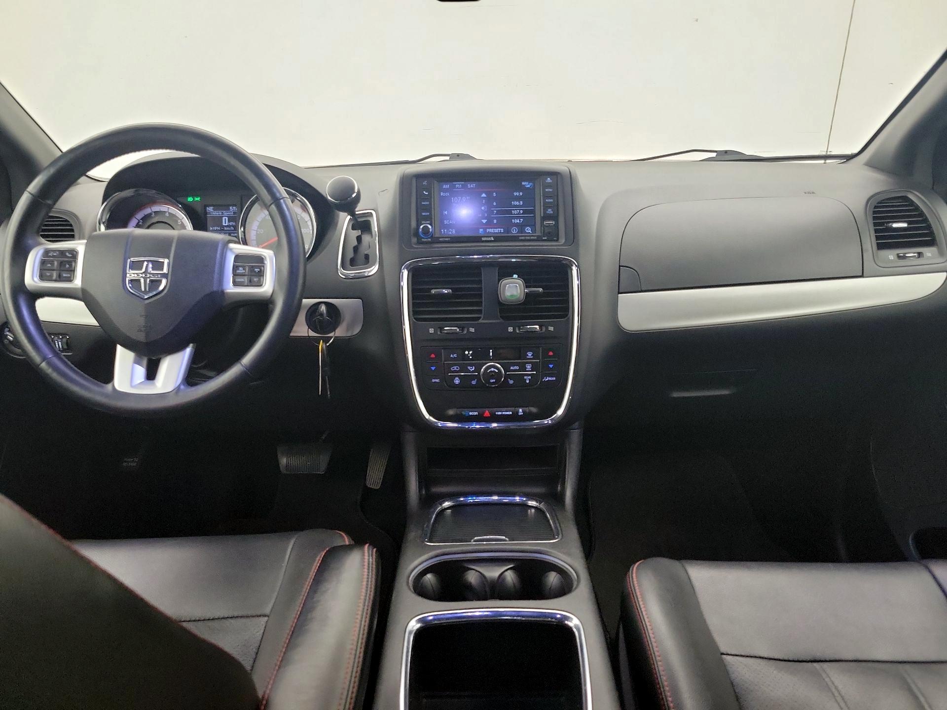 Thumbnail: 2017 Dodge Grand Caravan - 9