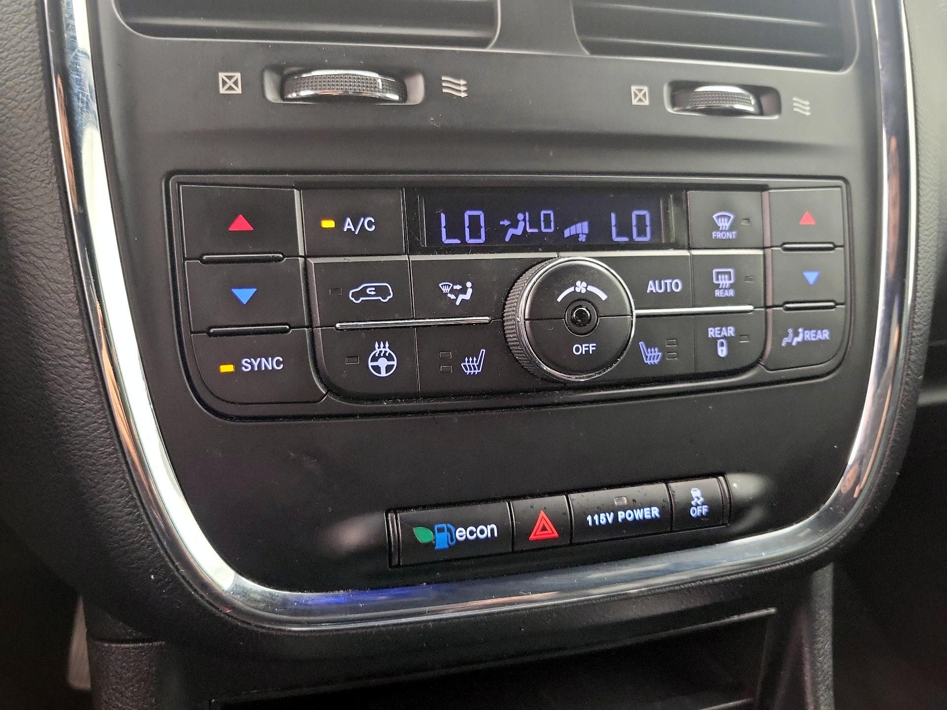 Thumbnail: 2017 Dodge Grand Caravan - 16