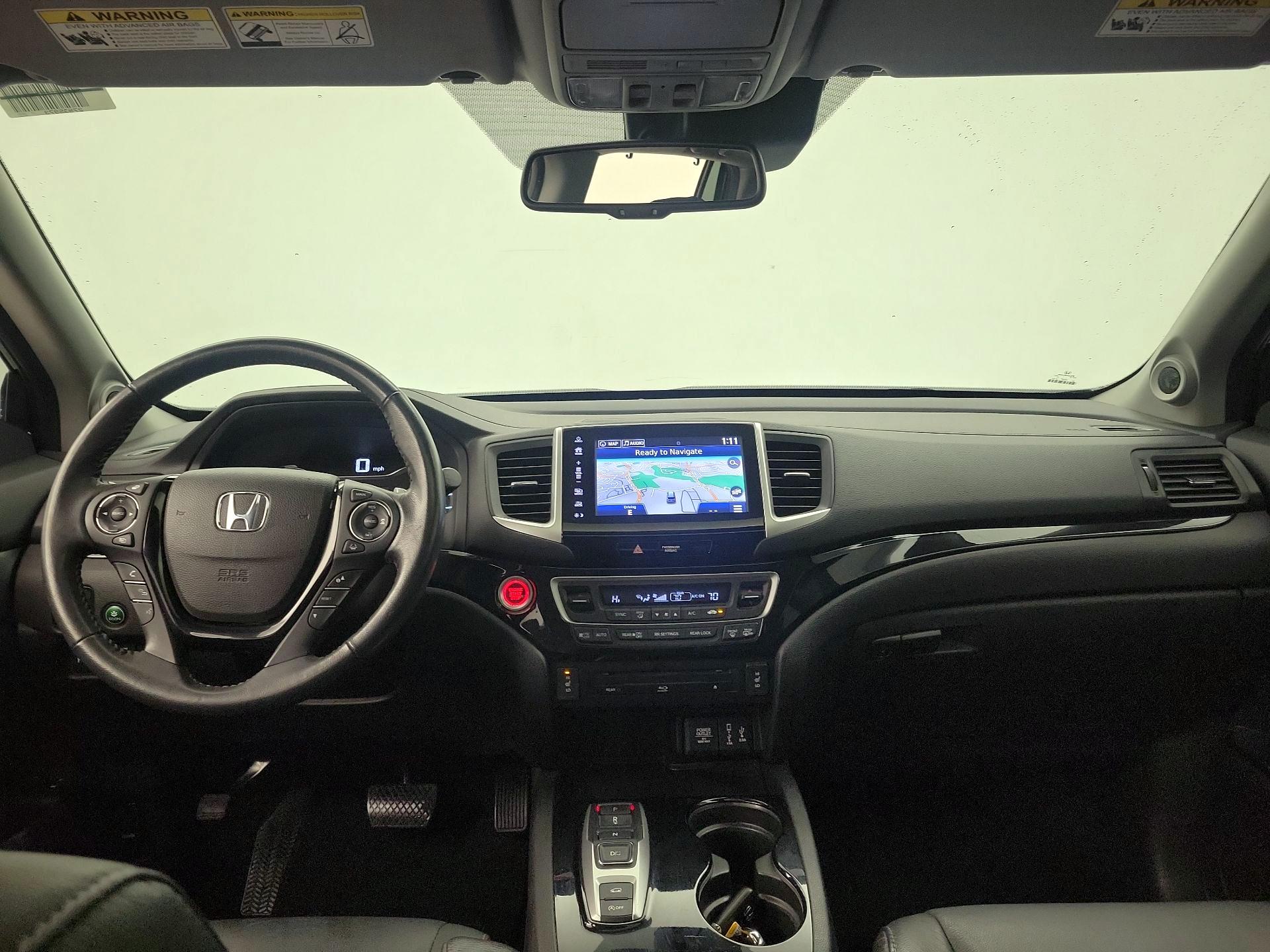 Thumbnail: 2017 Honda Pilot - 9