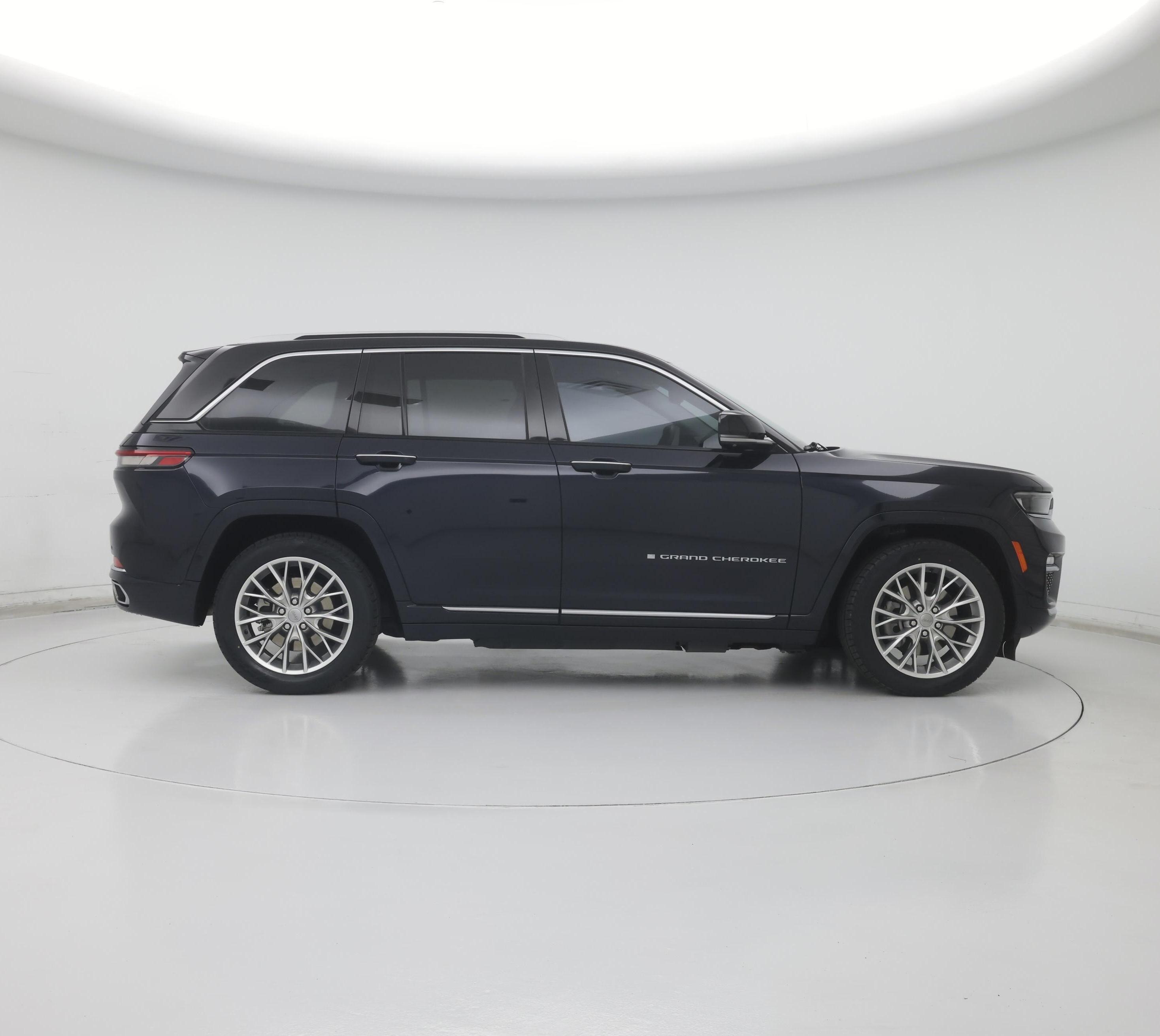 Thumbnail: 2022 Jeep Grand Cherokee - 7